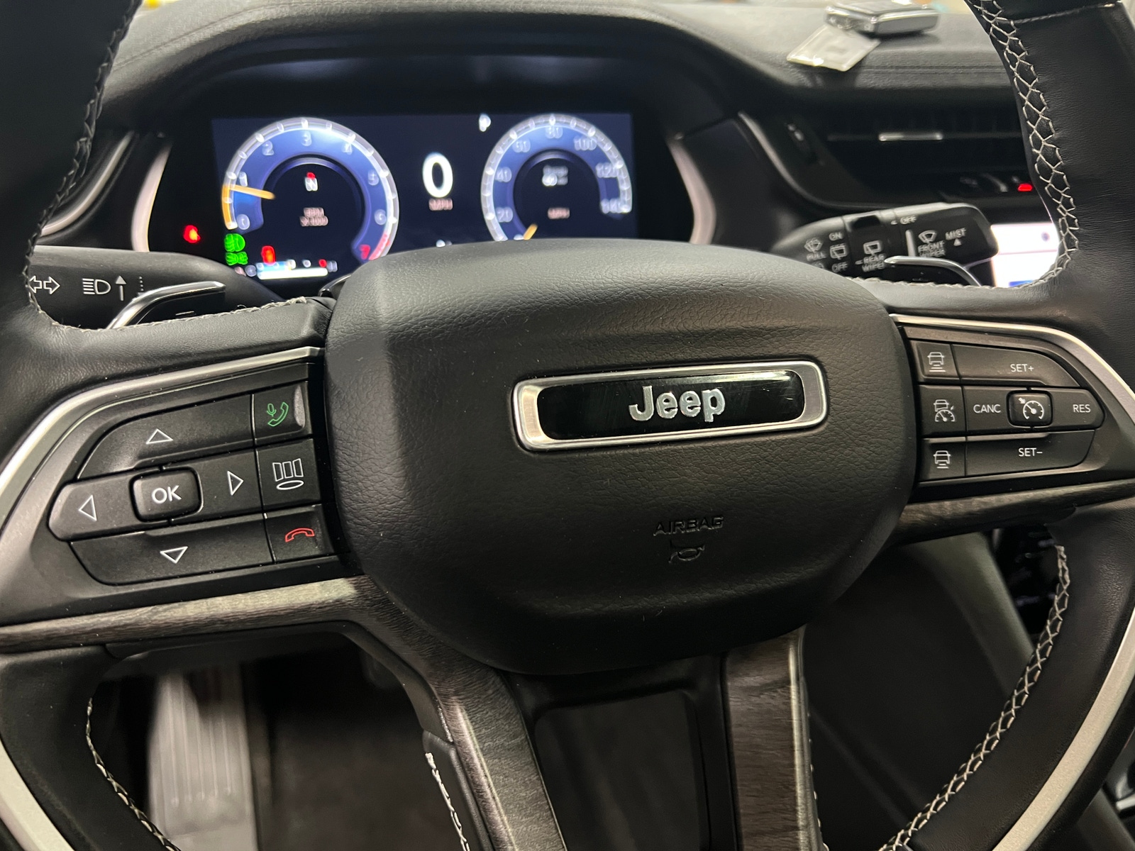 Thumbnail: 2021 Jeep Grand Cherokee L - 4
