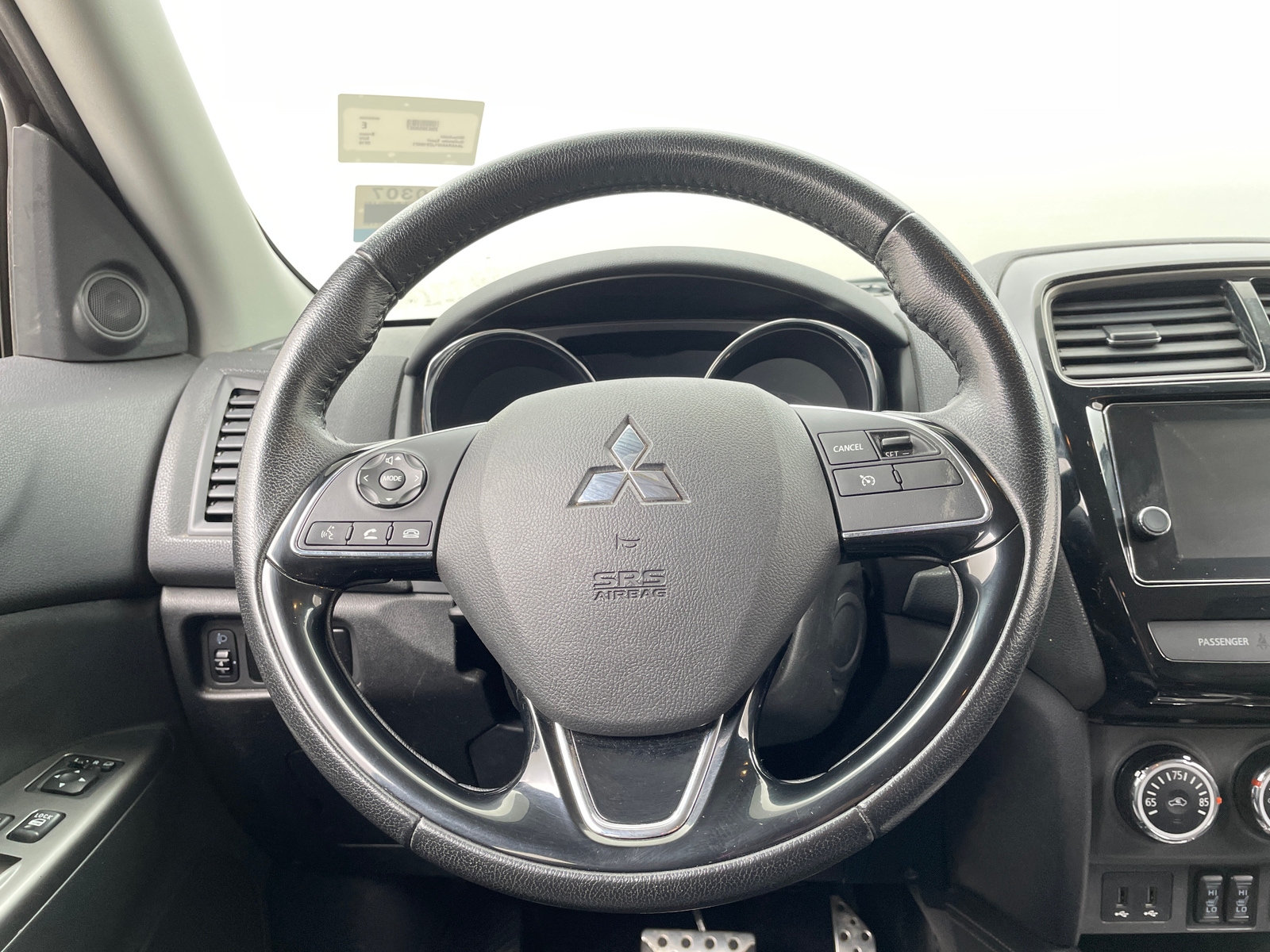Thumbnail: 2018 Mitsubishi Outlander Sport - 4