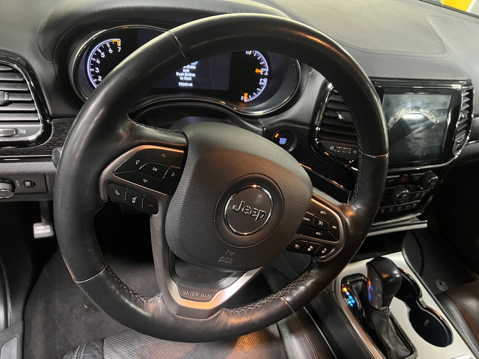 Thumbnail: 2019 Jeep Grand Cherokee - 4