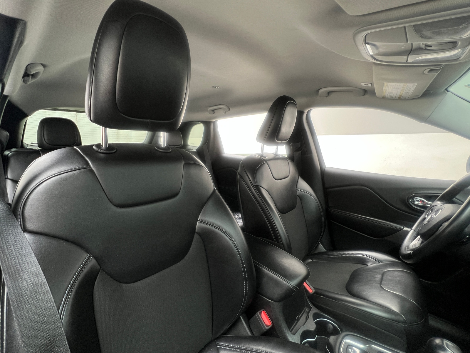 Thumbnail: 2019 Jeep Cherokee - 2