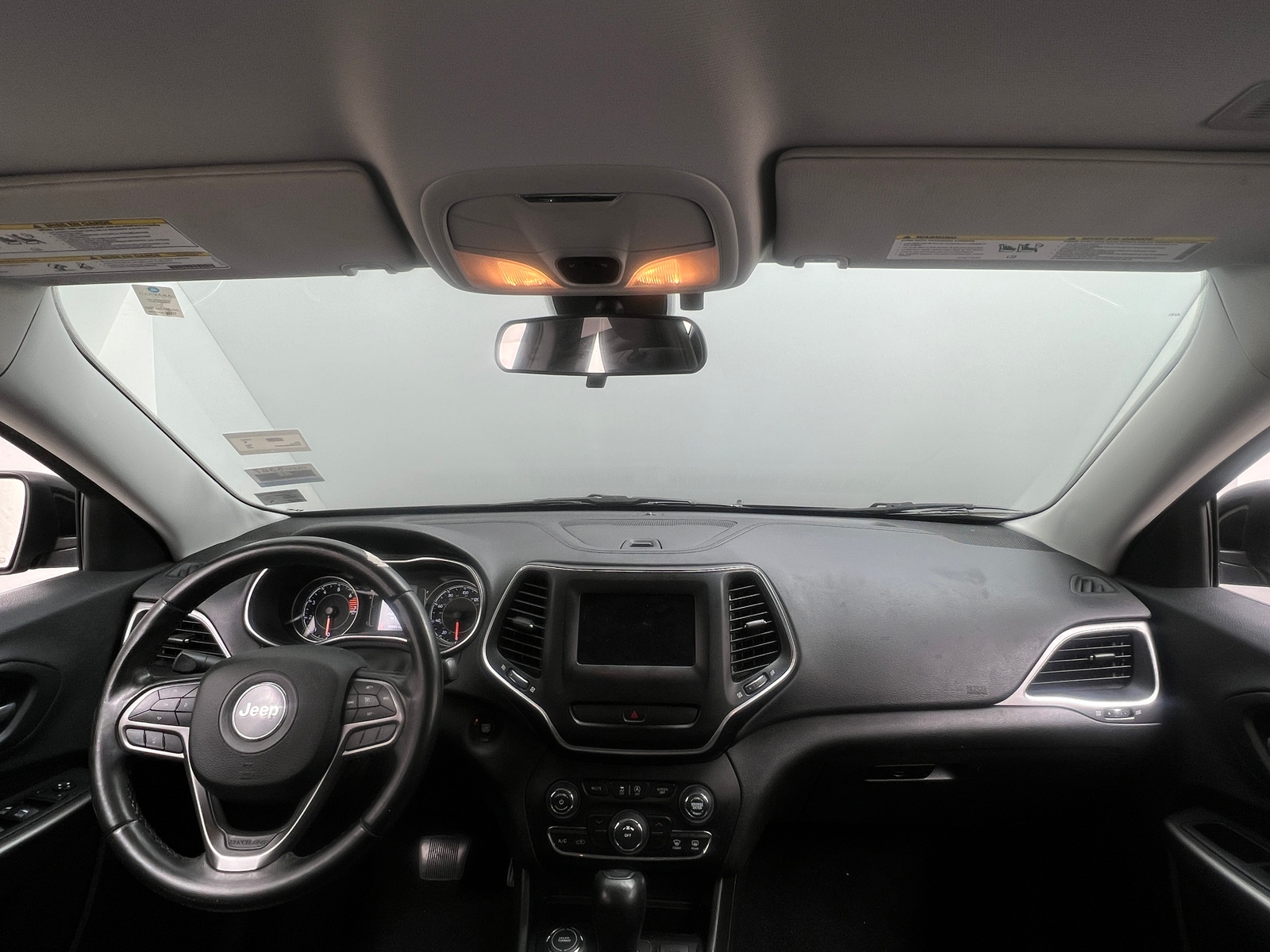 Thumbnail: 2019 Jeep Cherokee - 3