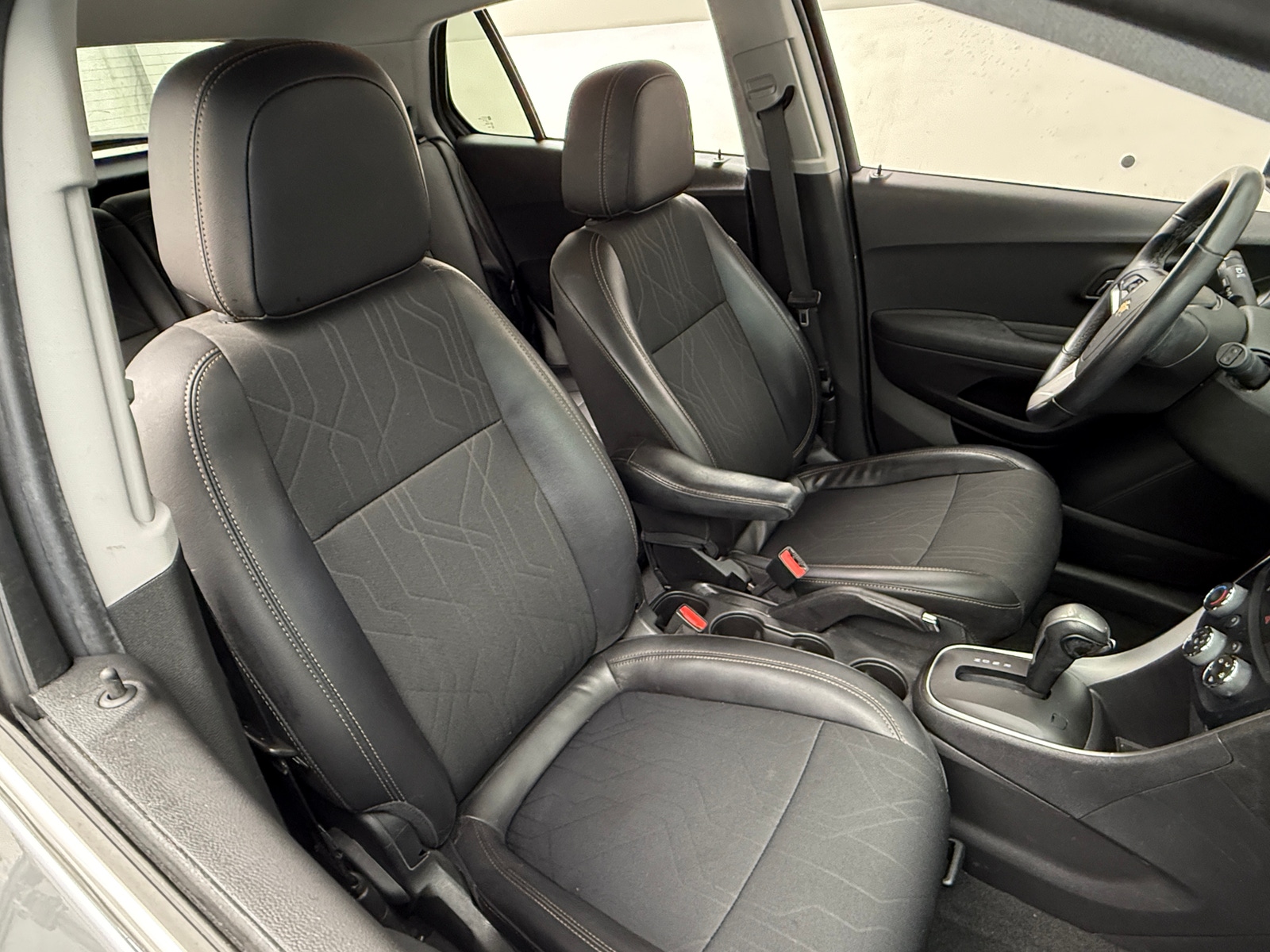Thumbnail: 2020 Chevrolet Trax - 2