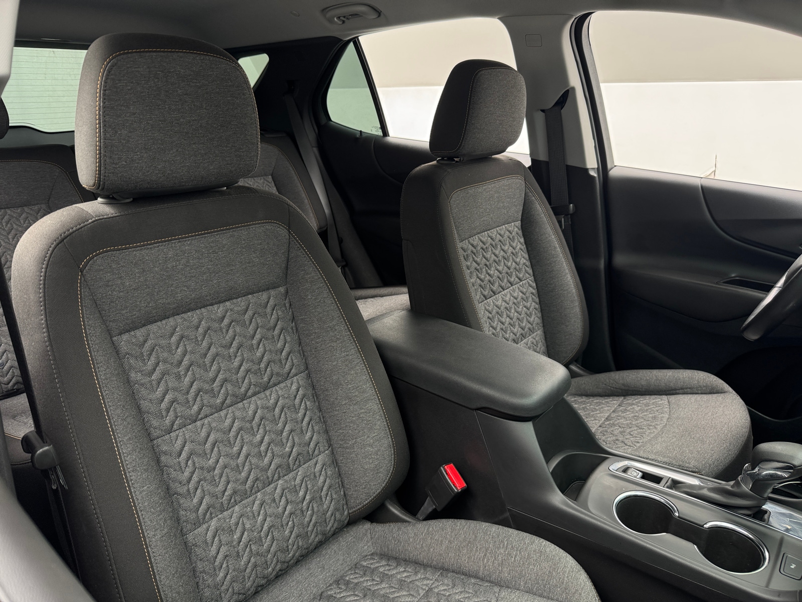 Thumbnail: 2022 Chevrolet Equinox - 2