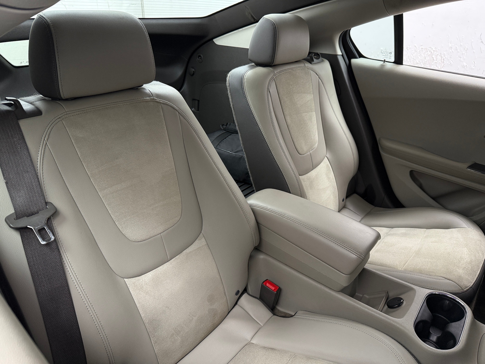 Thumbnail: 2014 Chevrolet Volt - 5