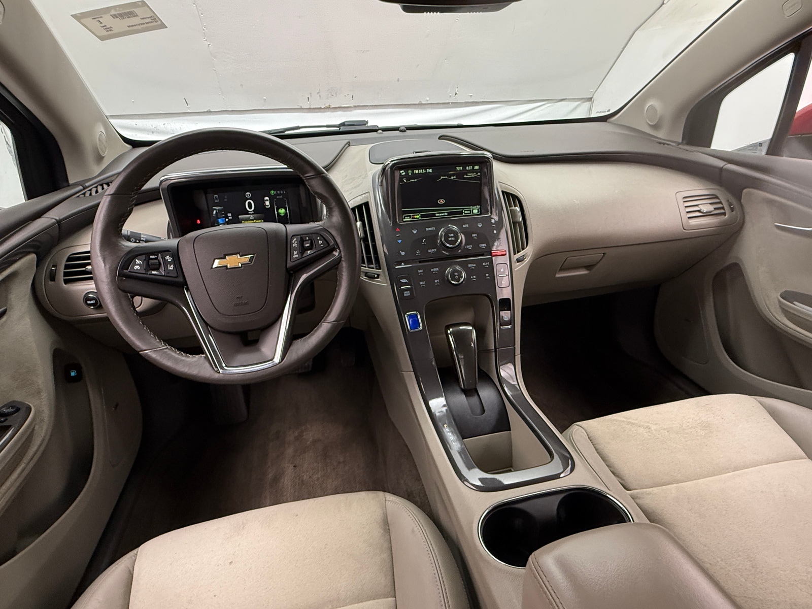 Thumbnail: 2014 Chevrolet Volt - 2