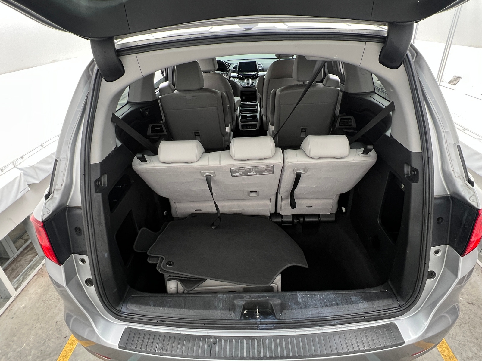 Thumbnail: 2019 Honda Odyssey - 6