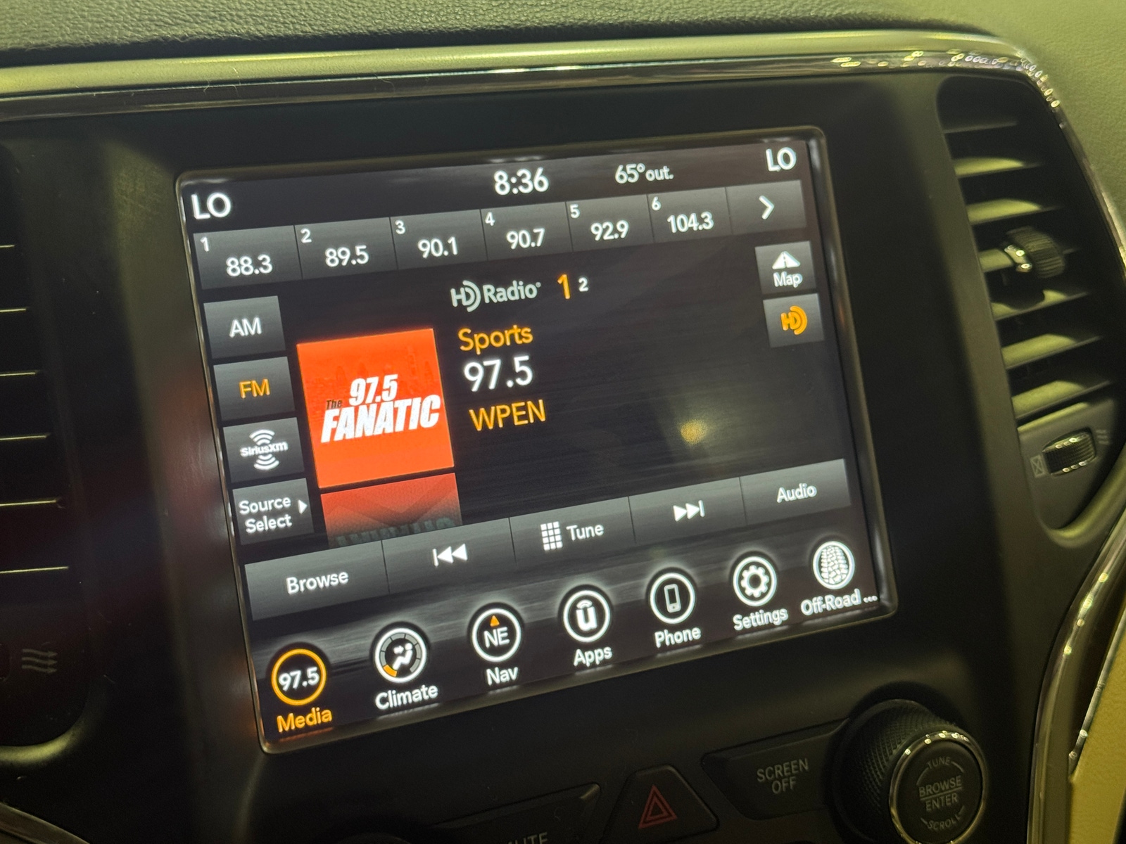 Thumbnail: 2018 Jeep Grand Cherokee - 3