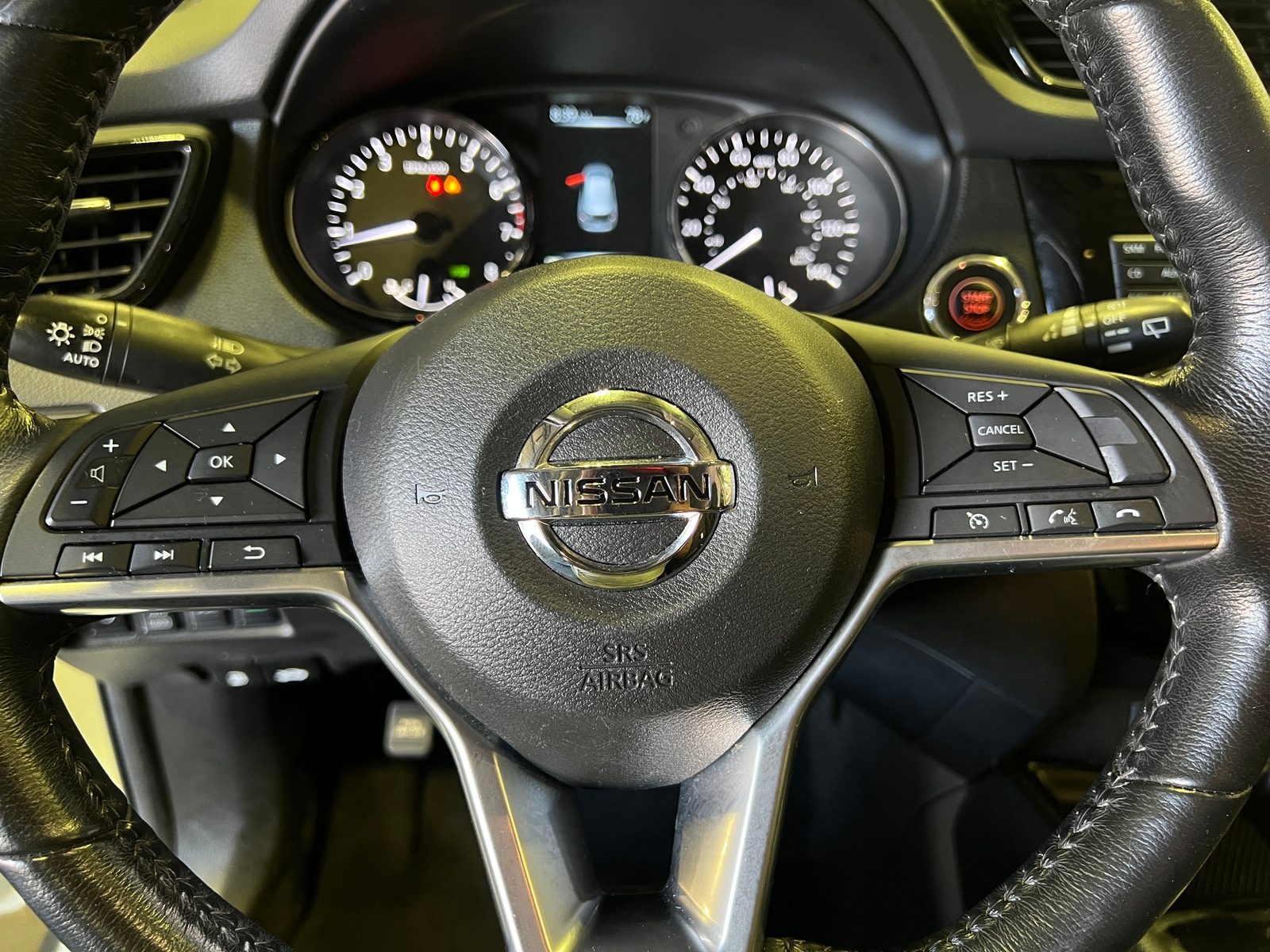 Thumbnail: 2017 Nissan Rogue - 5