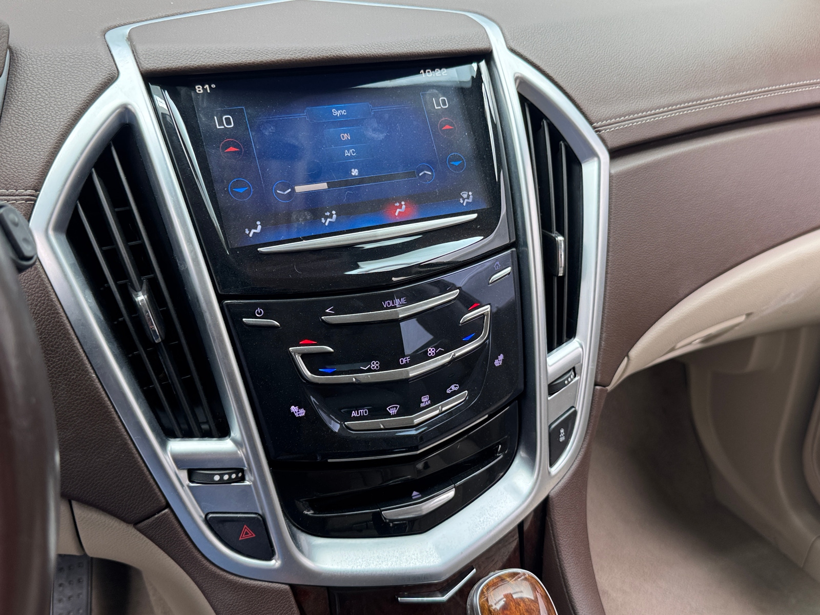 Thumbnail: 2016 Cadillac SRX - 3