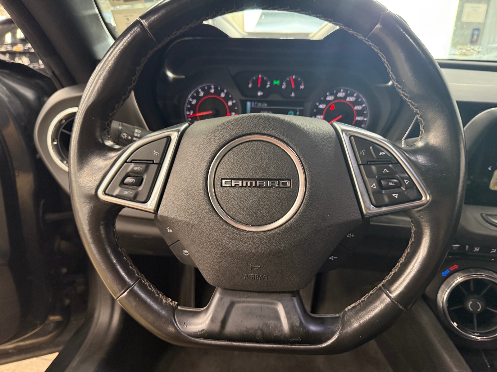 Thumbnail: 2018 Chevrolet Camaro - 4