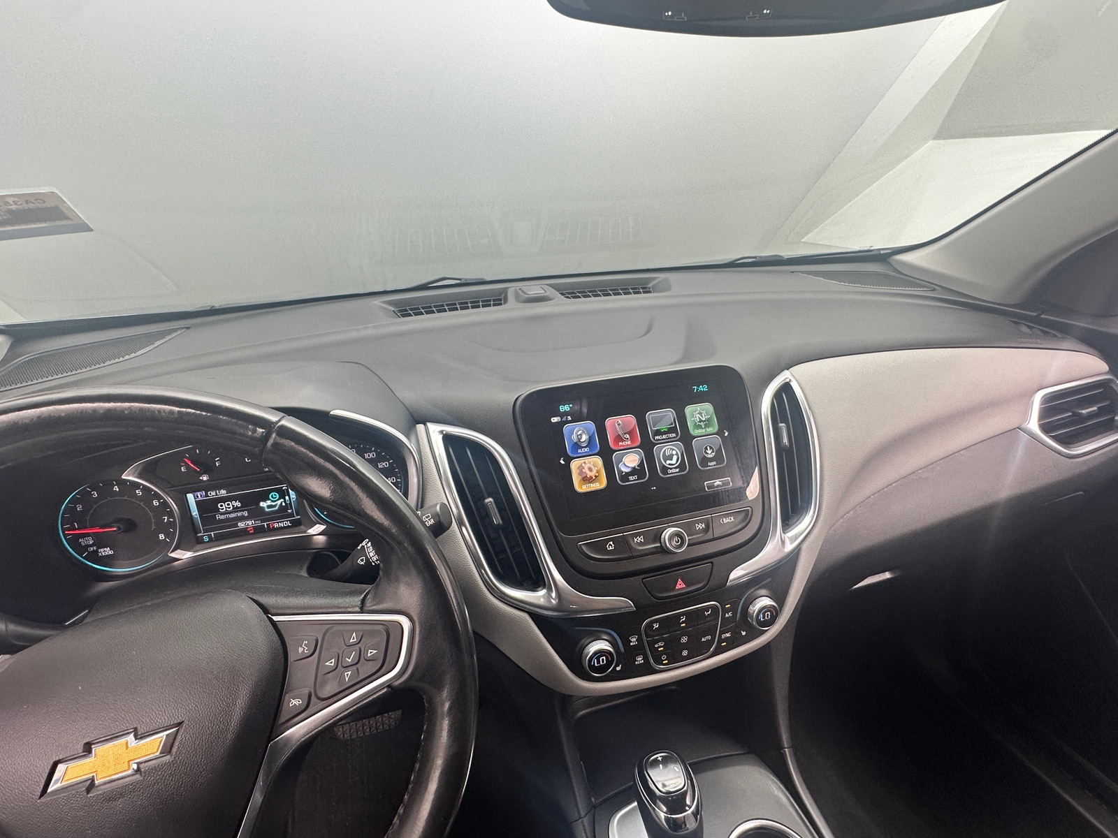 Thumbnail: 2018 Chevrolet Equinox - 3