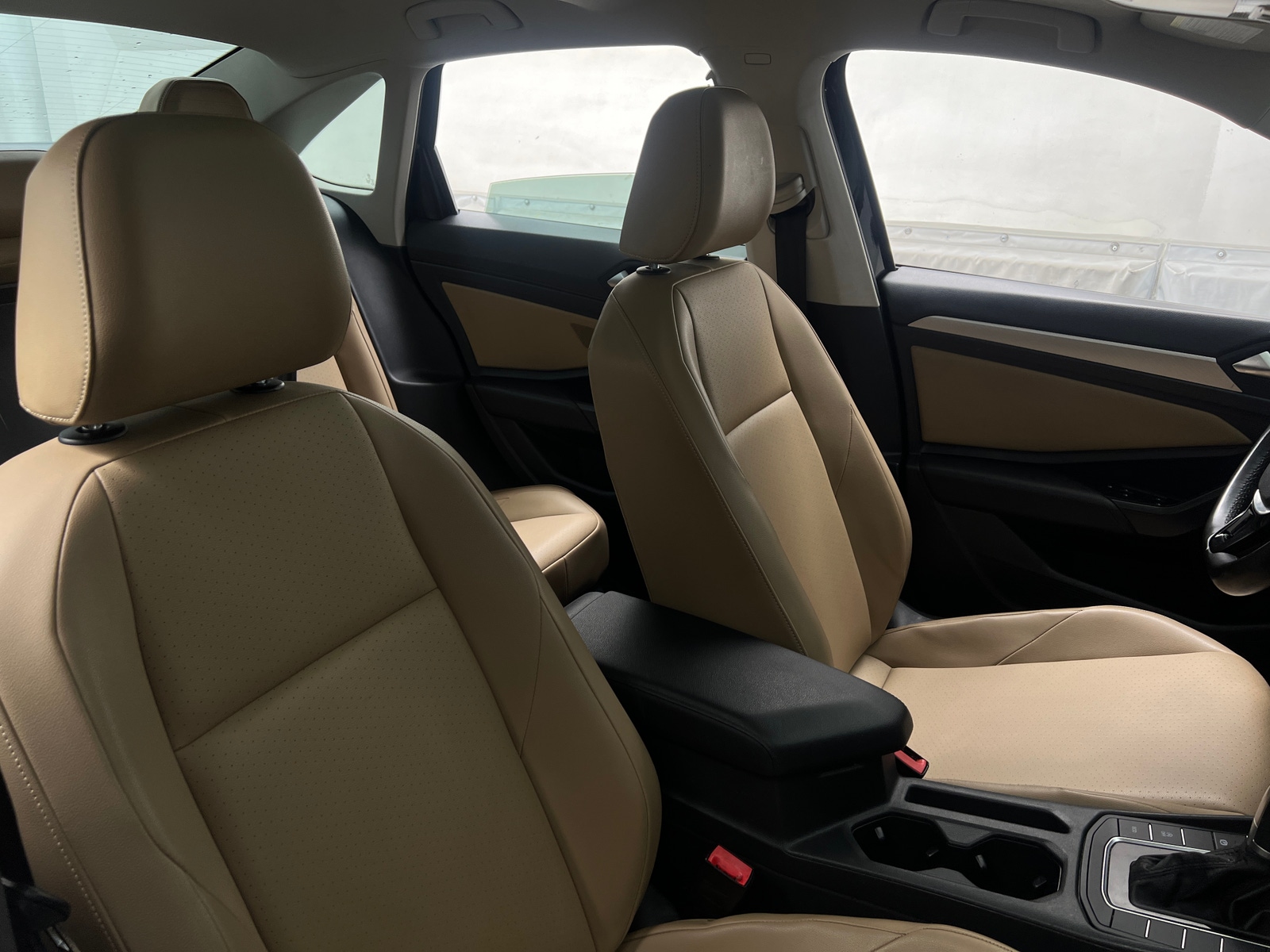 Thumbnail: 2019 Volkswagen Jetta - 2