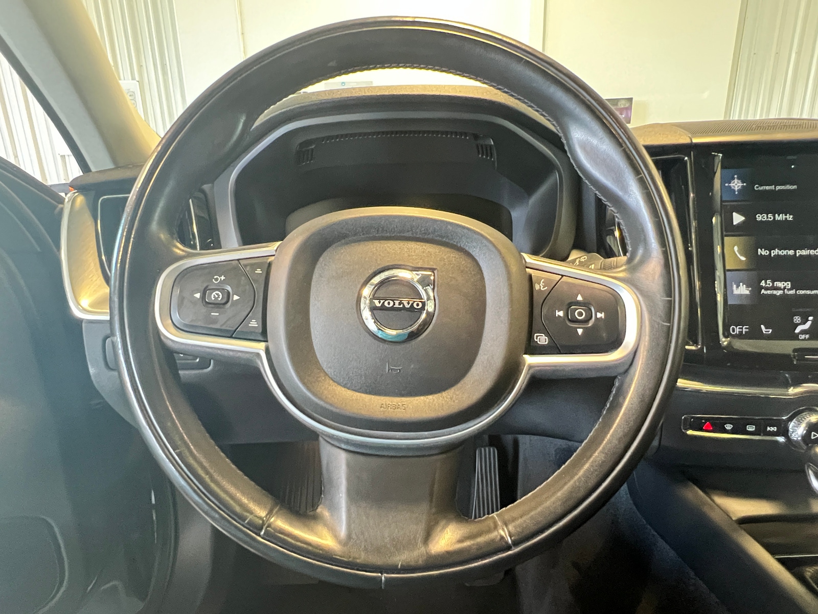 Thumbnail: 2019 Volvo XC60 - 4