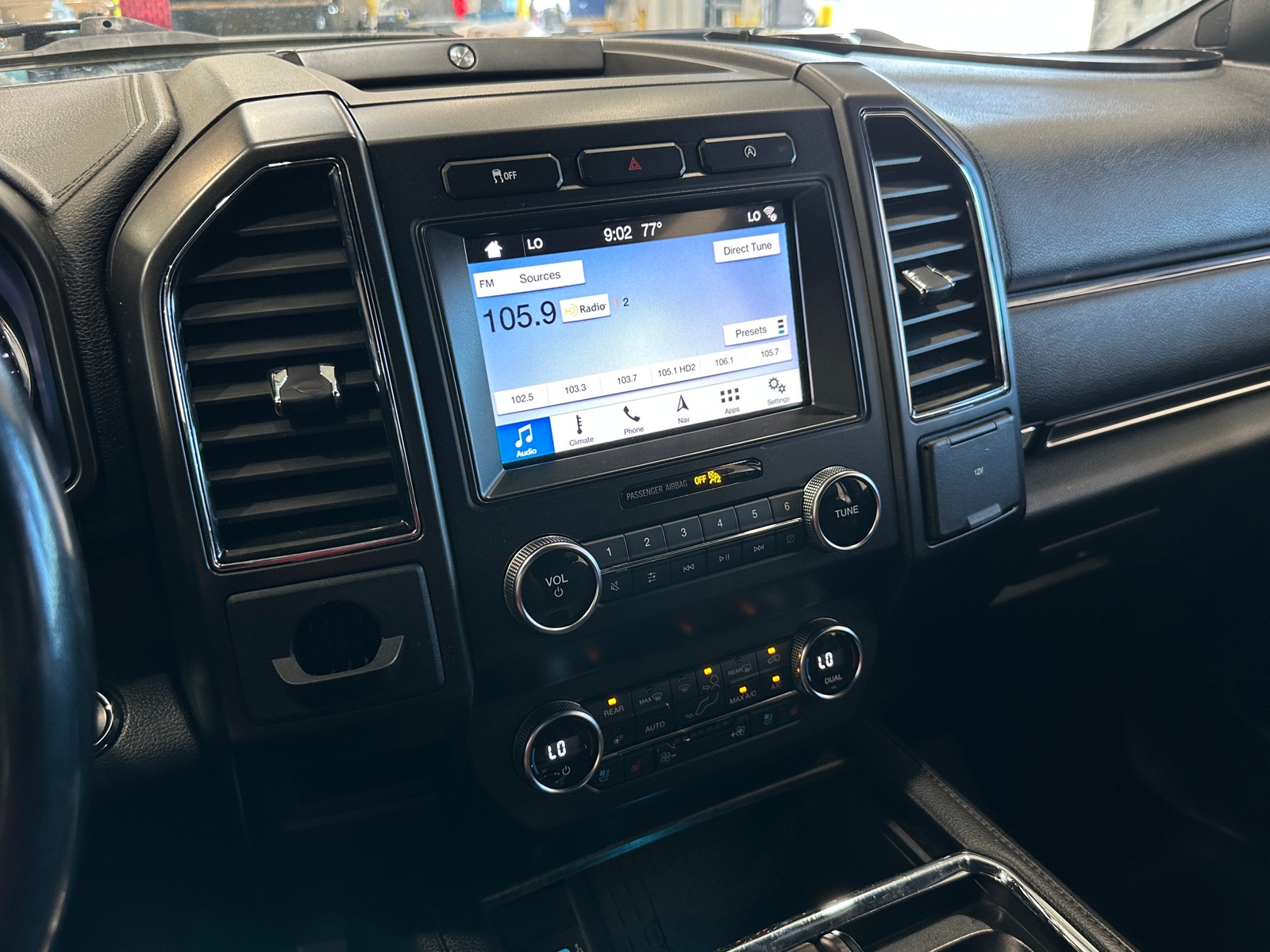 Thumbnail: 2019 Ford Expedition - 3