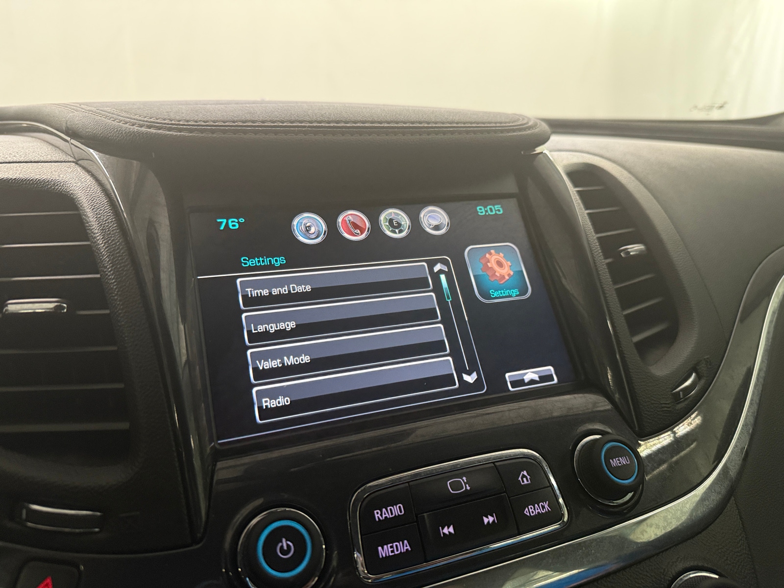 Thumbnail: 2017 Chevrolet Impala - 3