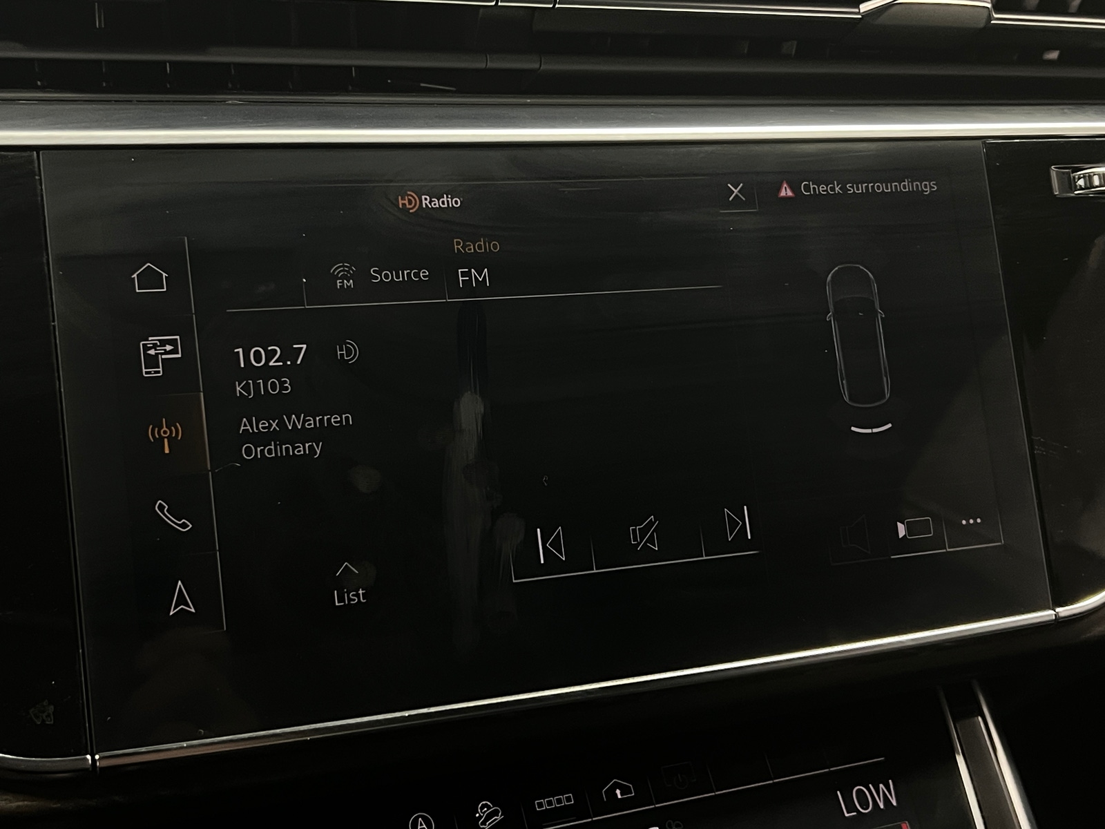 Thumbnail: 2021 Audi Q8 - 3