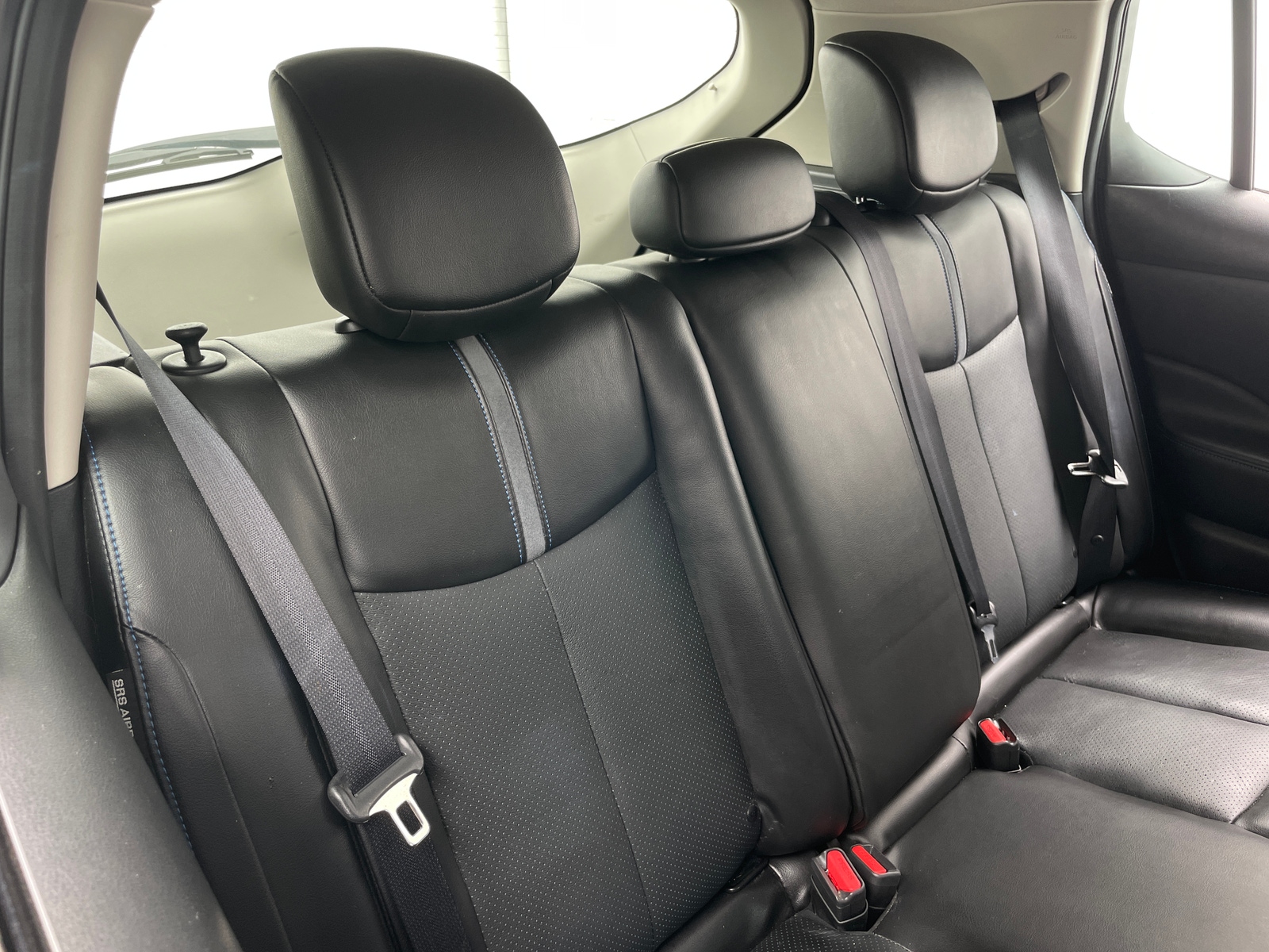 Thumbnail: 2022 Nissan Leaf - 5