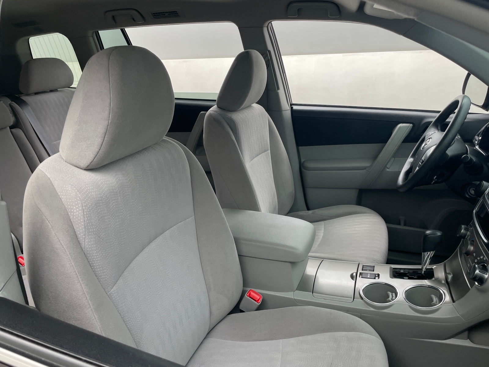 Thumbnail: 2013 Toyota Highlander - 2