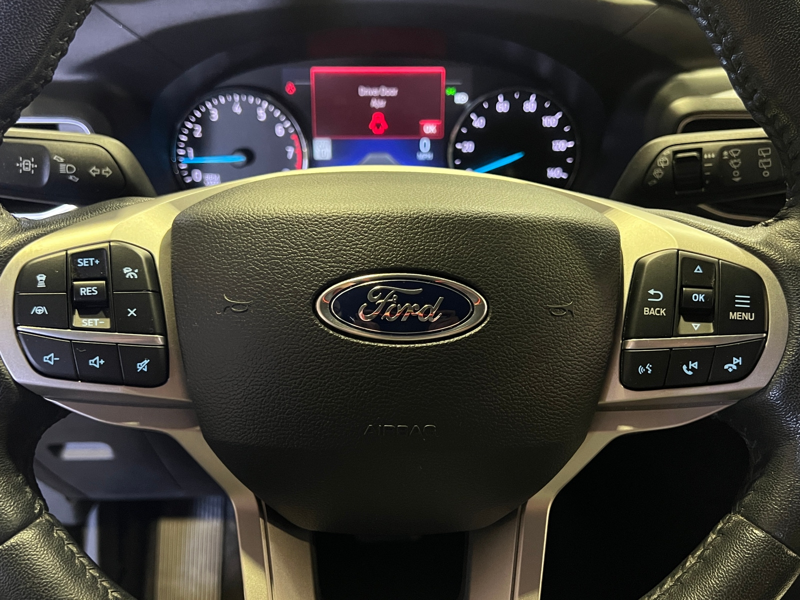 Thumbnail: 2022 Ford Explorer - 5