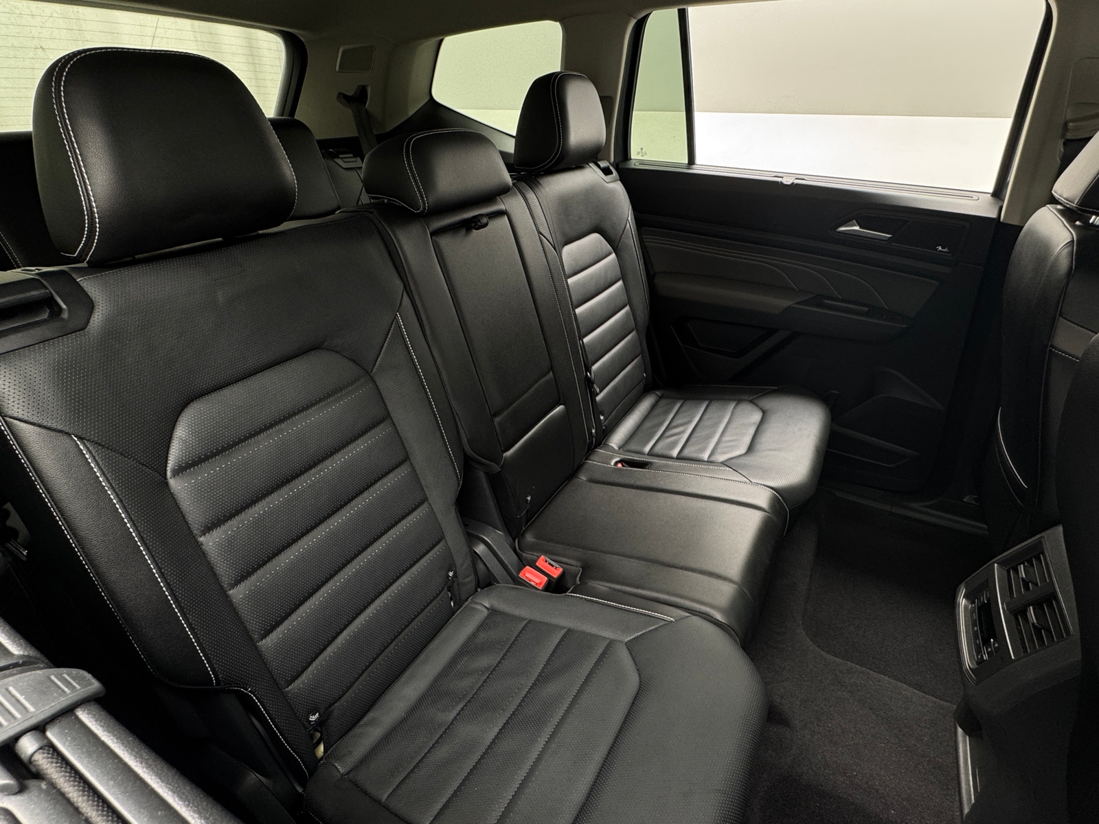 Thumbnail: 2021 Volkswagen Atlas - 5