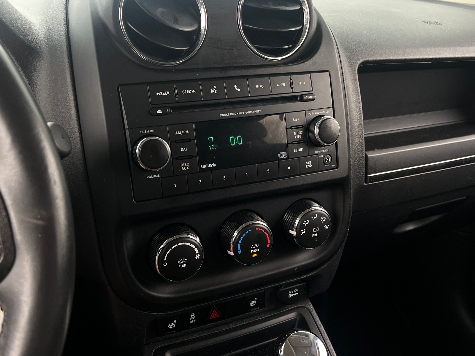 Thumbnail: 2017 Jeep Patriot - 3