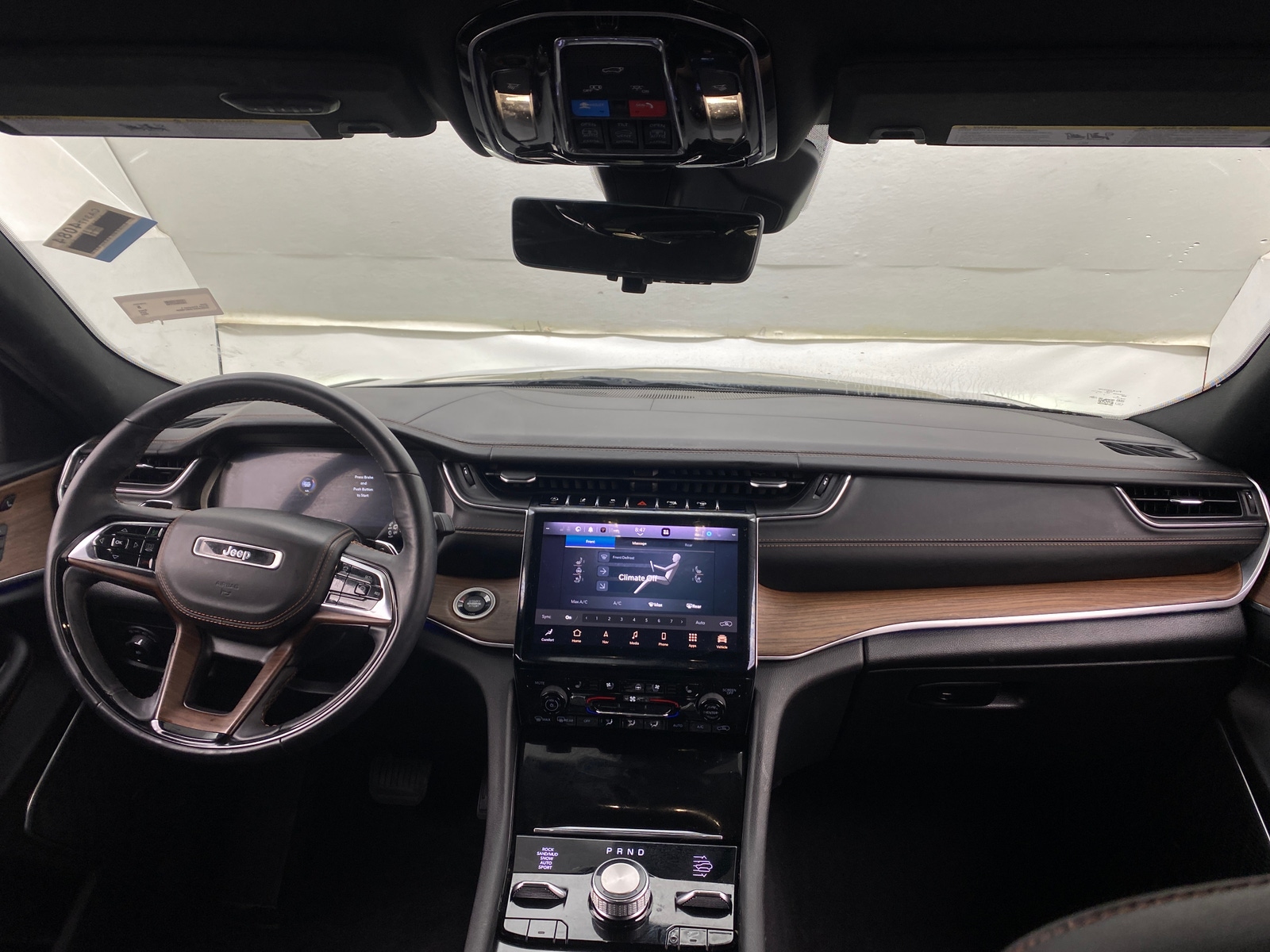 Thumbnail: 2022 Jeep Grand Cherokee L - 2