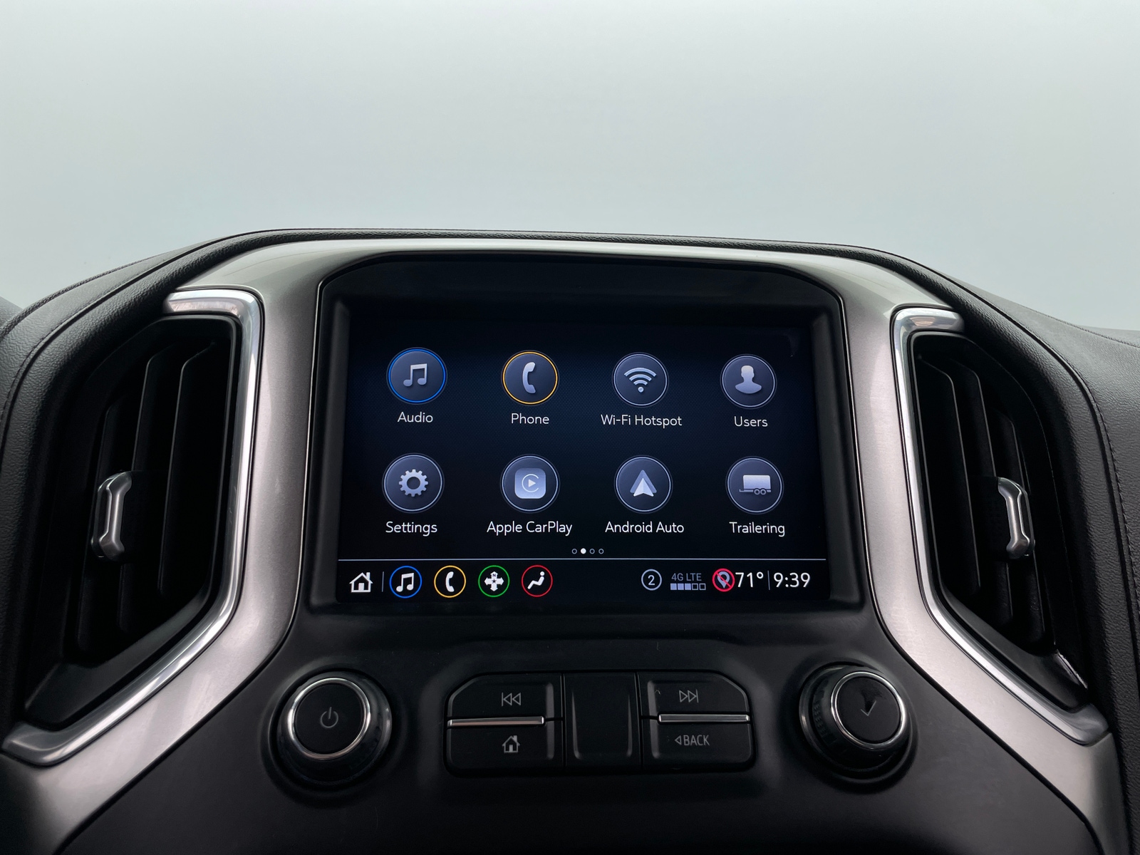 Thumbnail: 2020 Chevrolet Silverado 1500 - 4