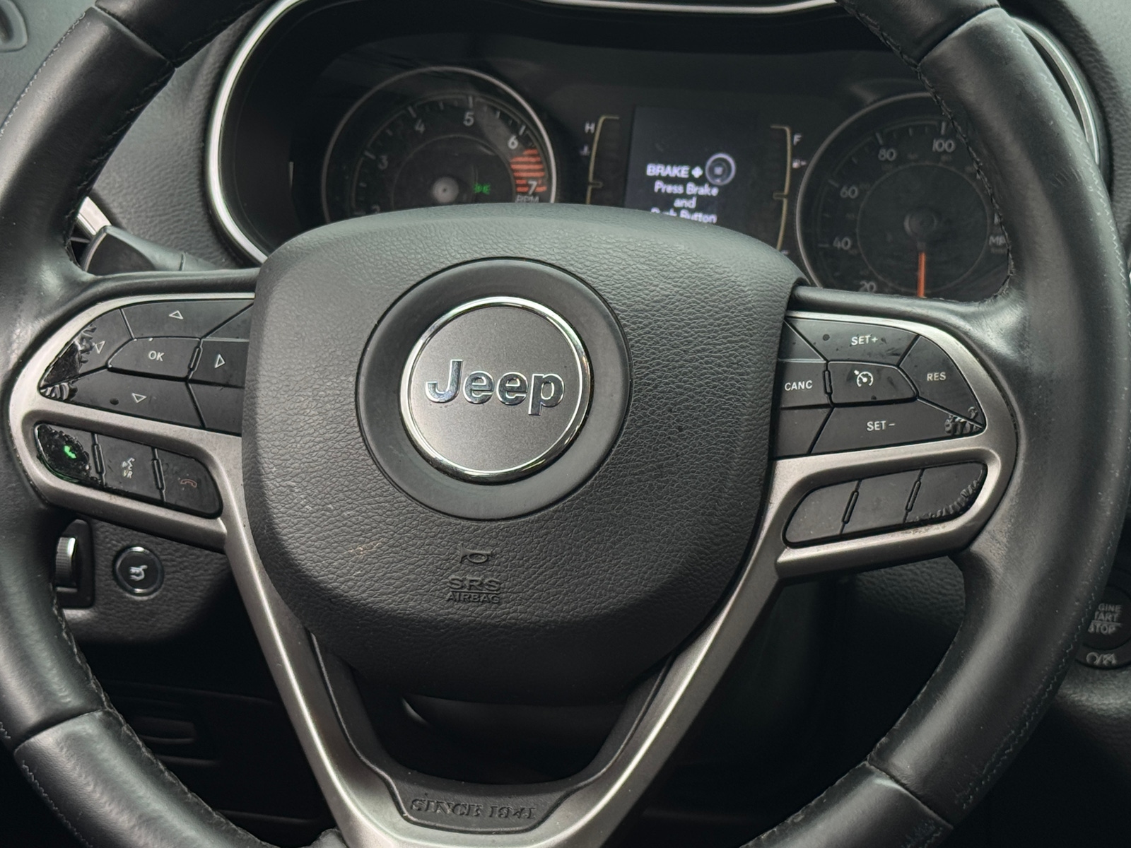 Thumbnail: 2019 Jeep Cherokee - 5
