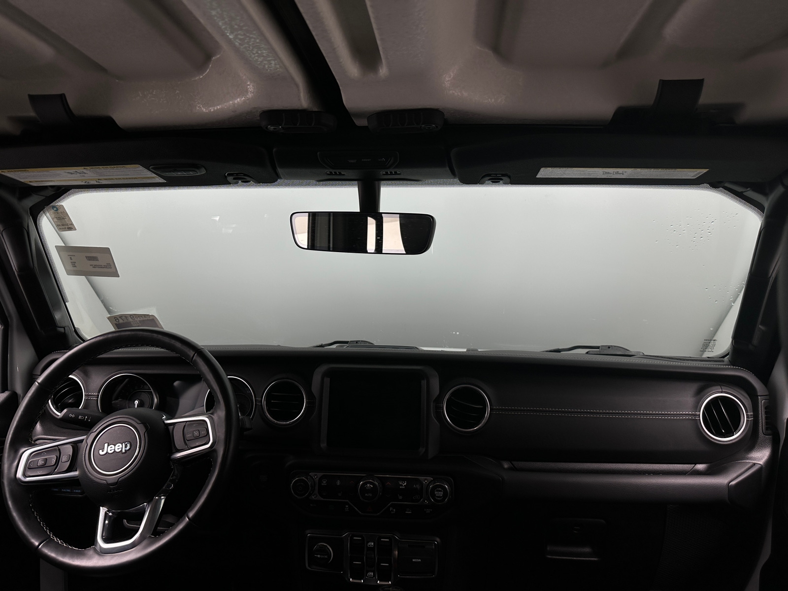 Thumbnail: 2022 Jeep Wrangler - 3