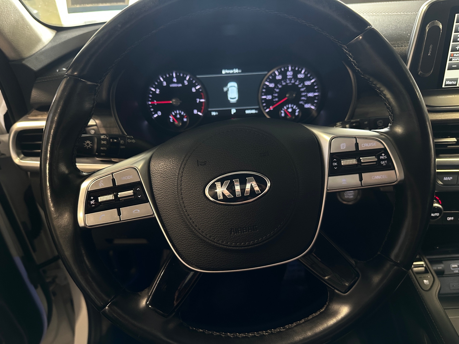 Thumbnail: 2020 Kia Telluride - 4