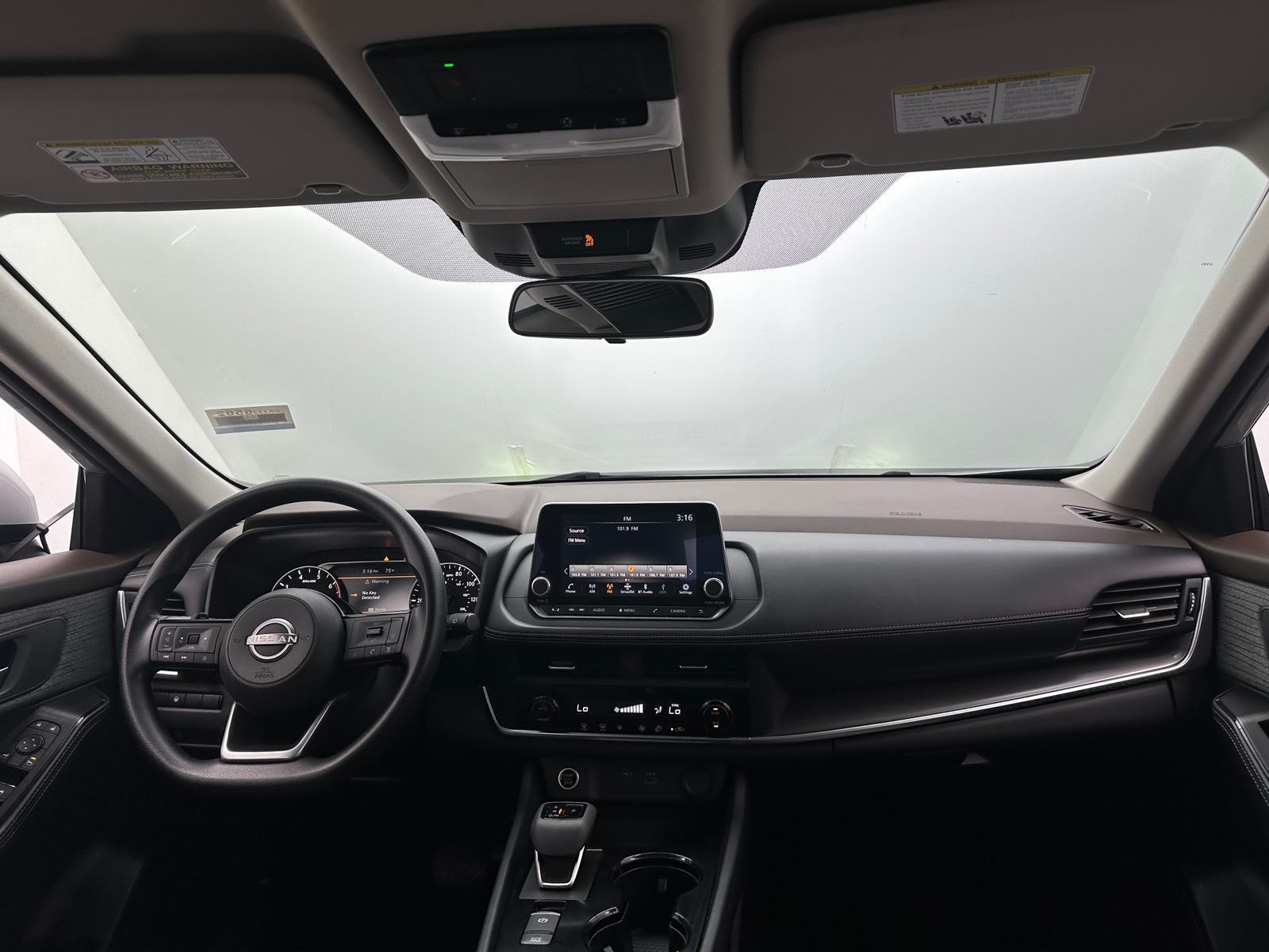 Thumbnail: 2023 Nissan Rogue - 3