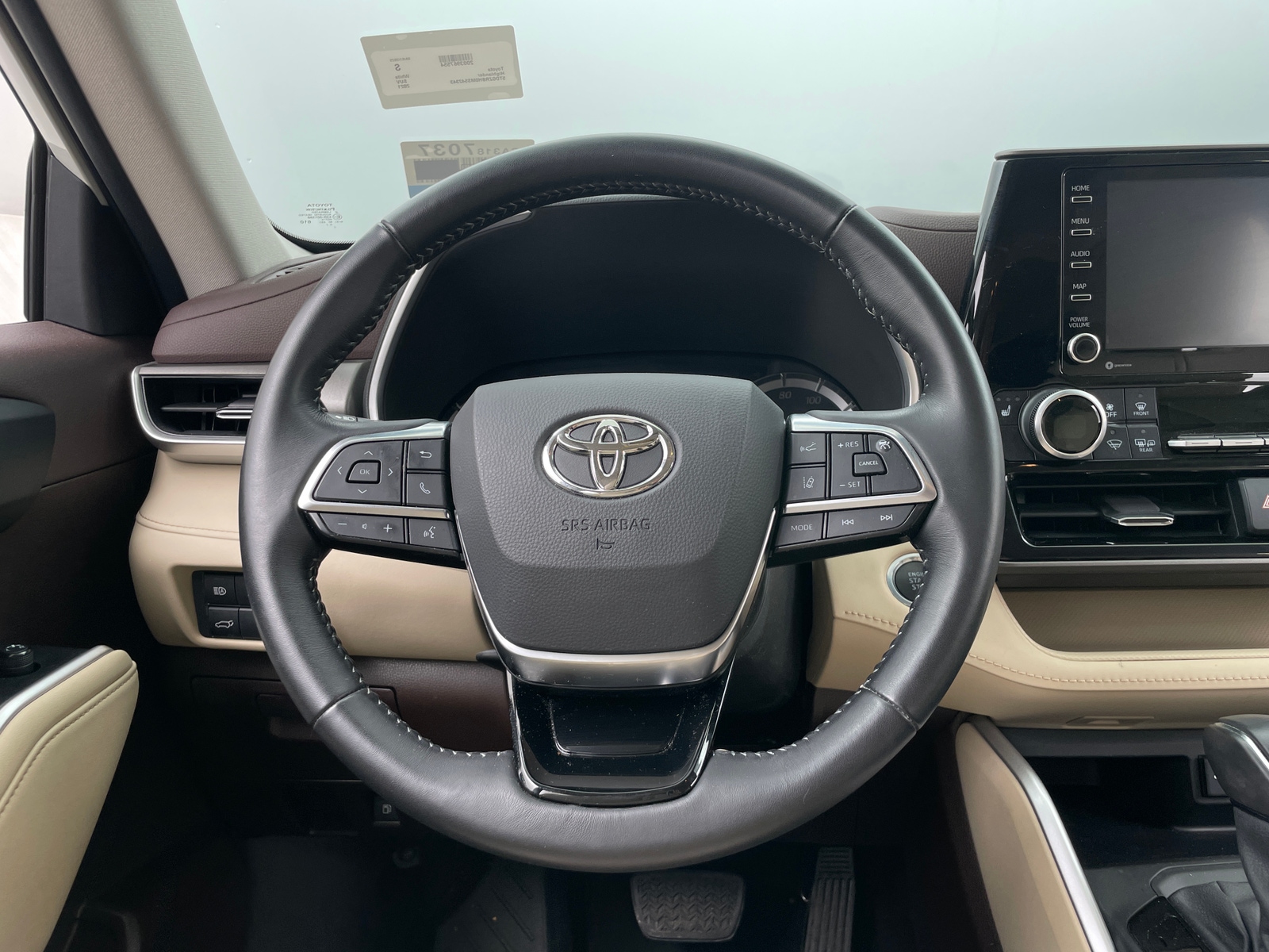 Thumbnail: 2021 Toyota Highlander - 4