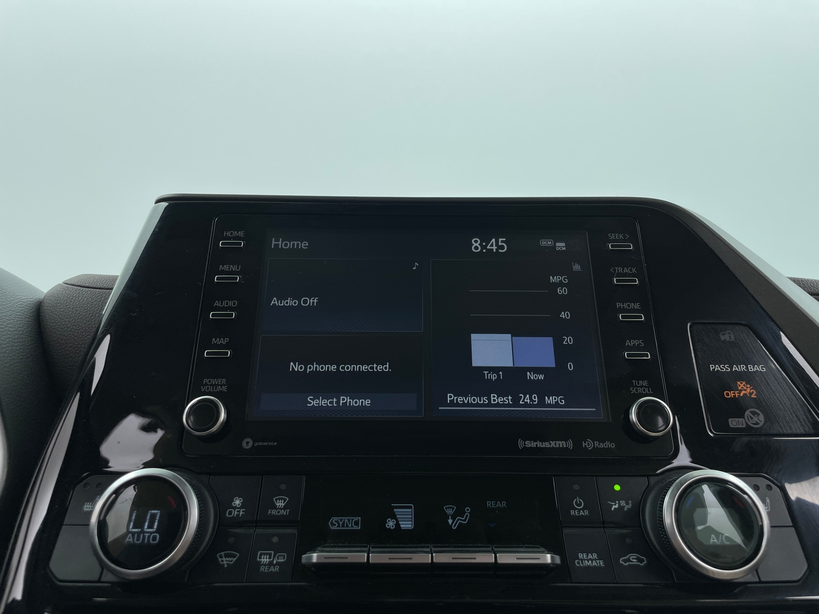 Thumbnail: 2021 Toyota Highlander - 3
