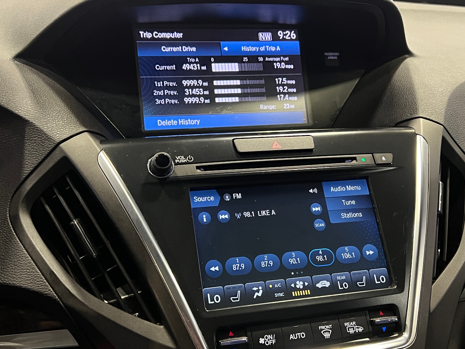 Thumbnail: 2020 Acura MDX - 3