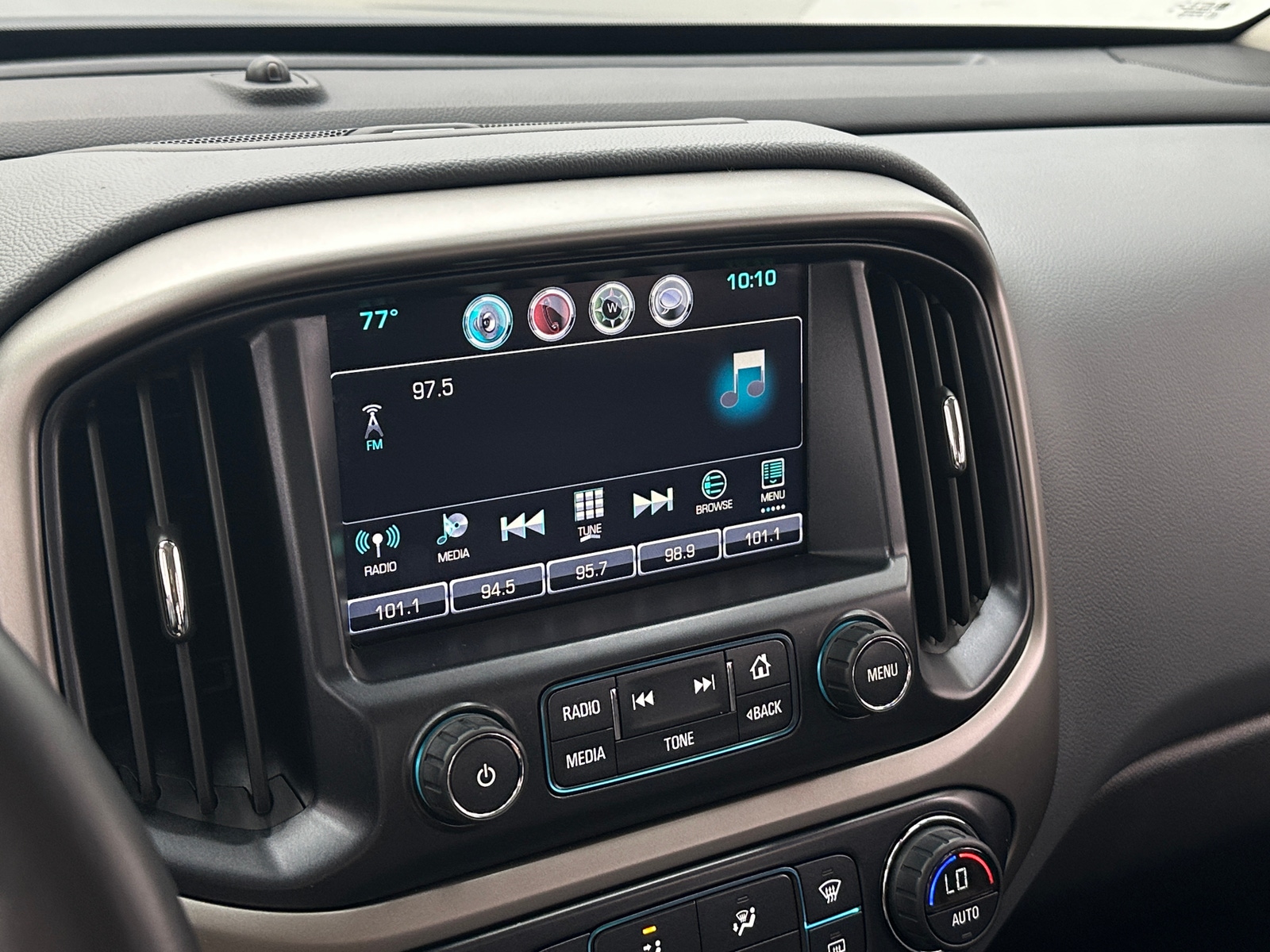 Thumbnail: 2016 Chevrolet Colorado - 4