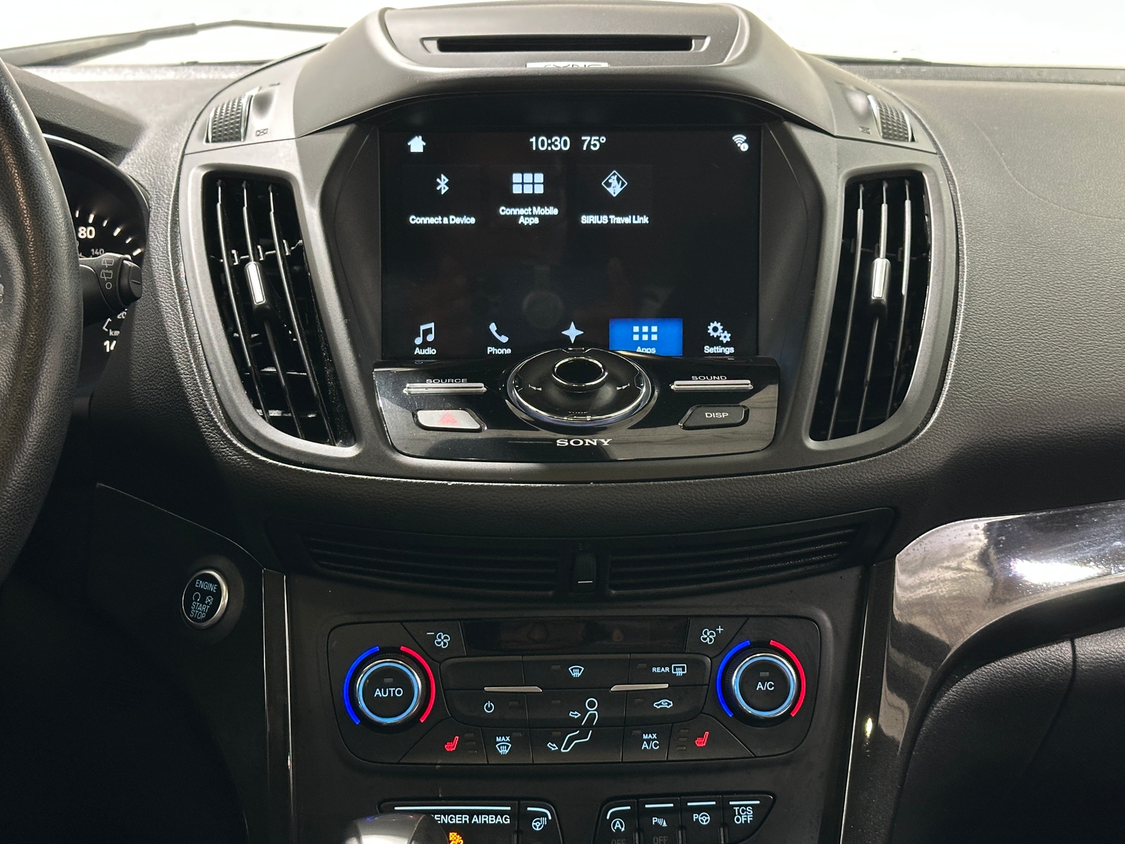 Thumbnail: 2017 Ford Escape - 3