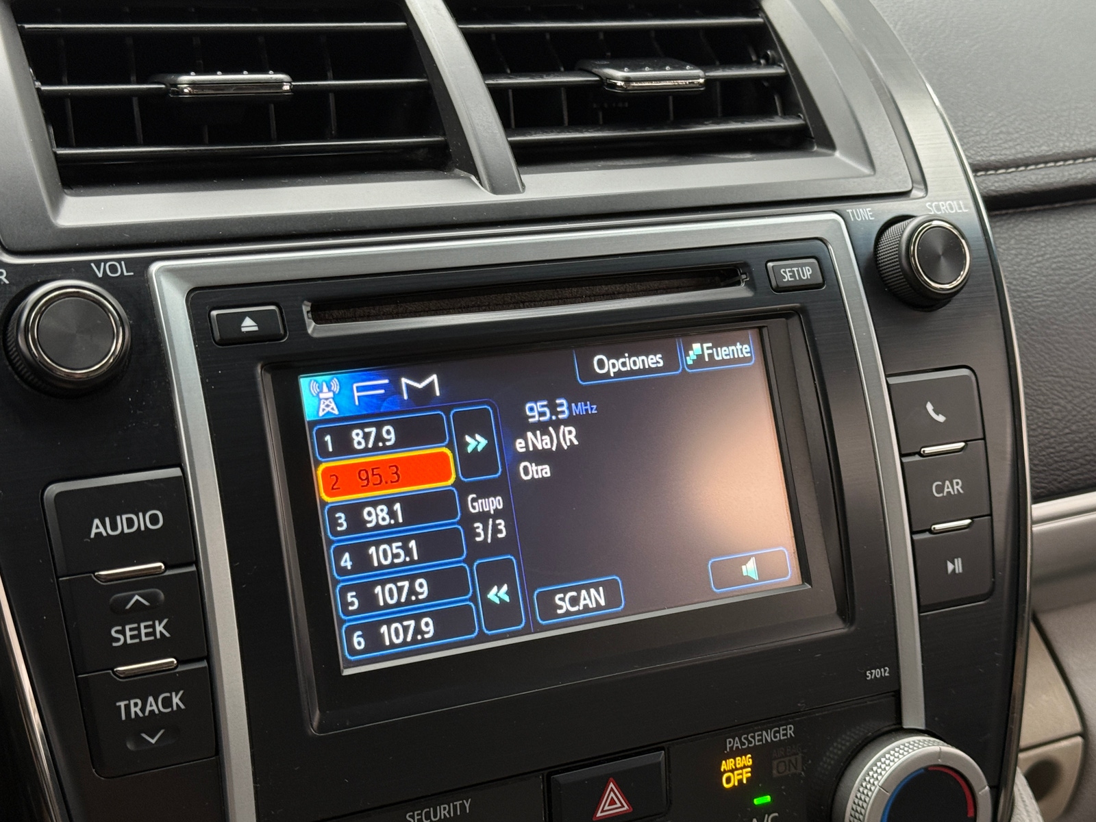 Thumbnail: 2012 Toyota Camry - 3