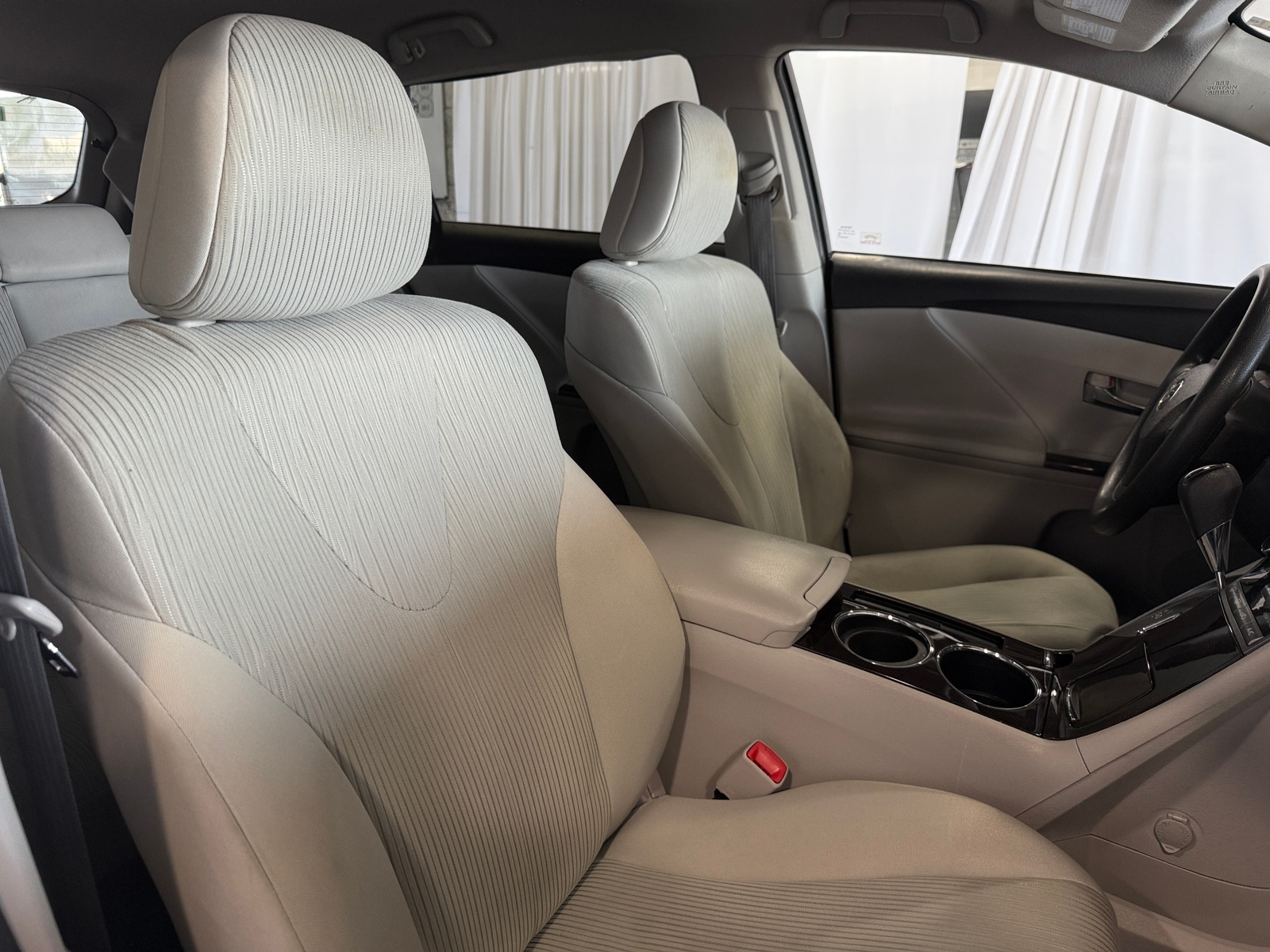 Thumbnail: 2010 Toyota Venza - 2