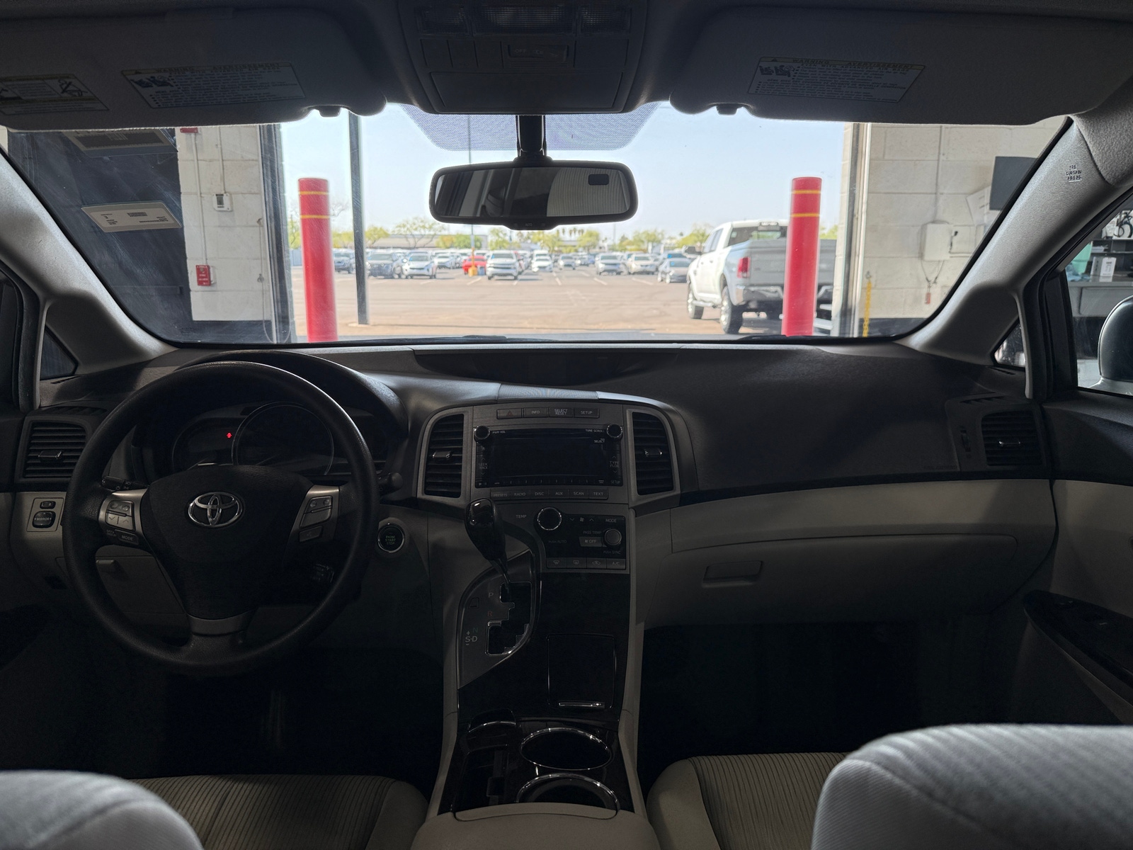 Thumbnail: 2010 Toyota Venza - 3