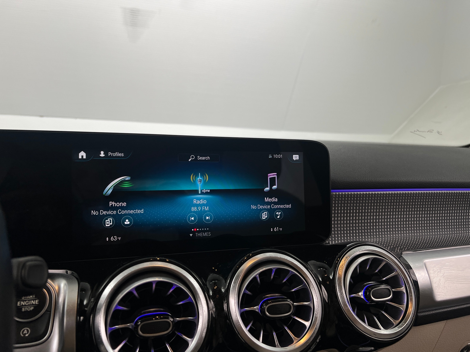 Thumbnail: 2022 Mercedes-Benz GLB - 3