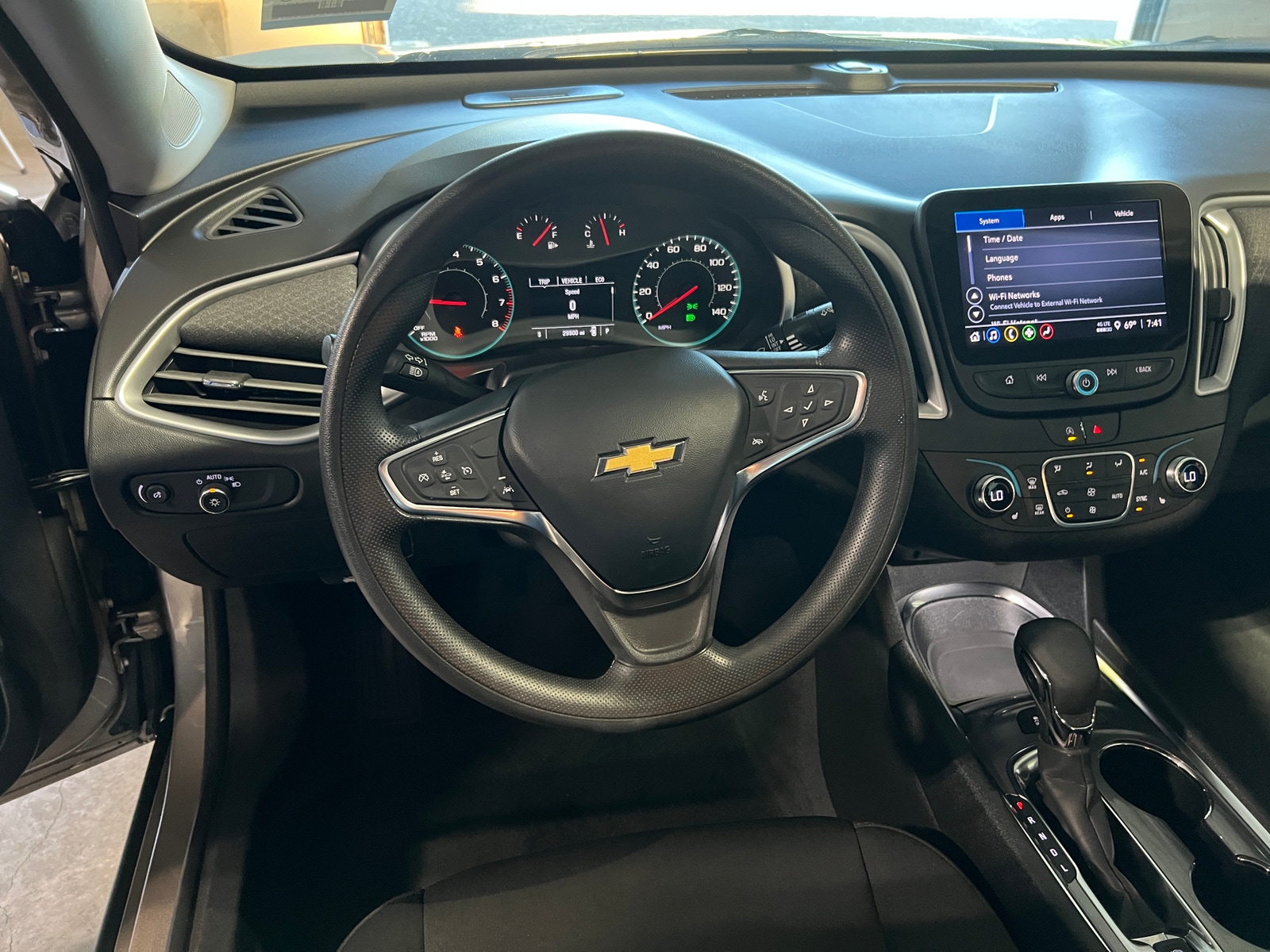 Thumbnail: 2024 Chevrolet Malibu - 5