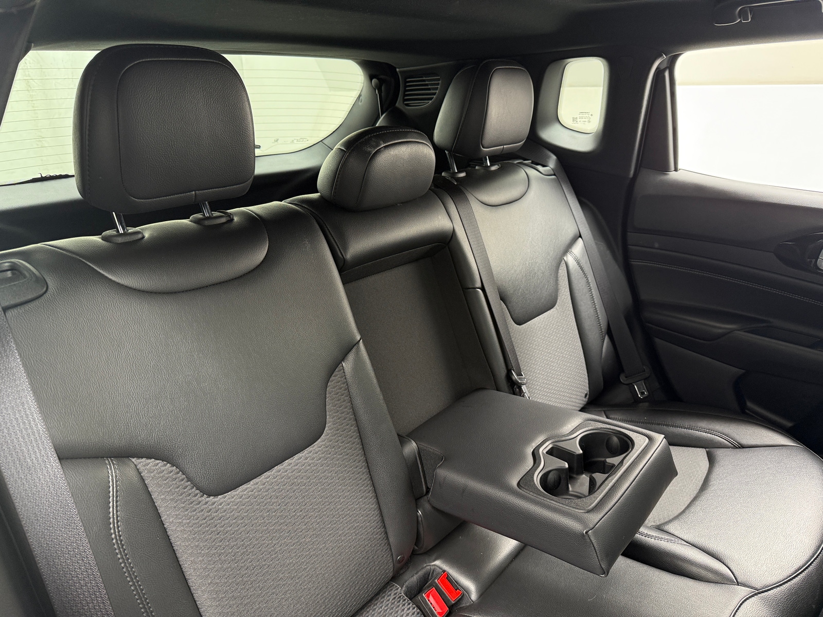 Thumbnail: 2022 Jeep Compass - 6