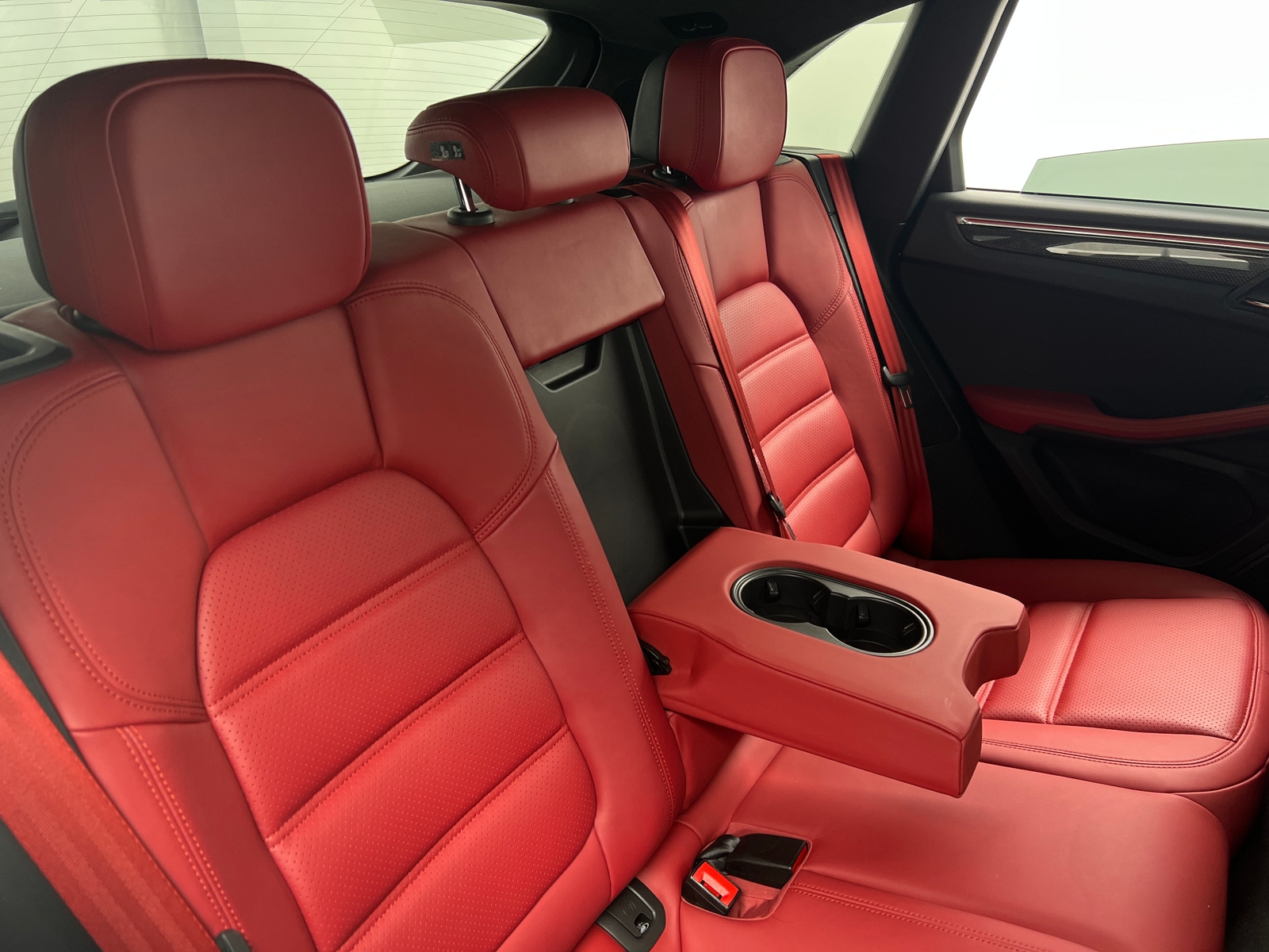 Thumbnail: 2017 Porsche Macan - 5