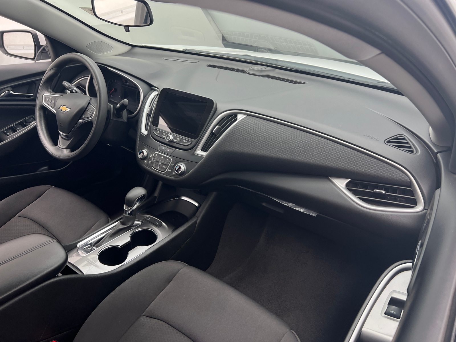 Thumbnail: 2024 Chevrolet Malibu - 3