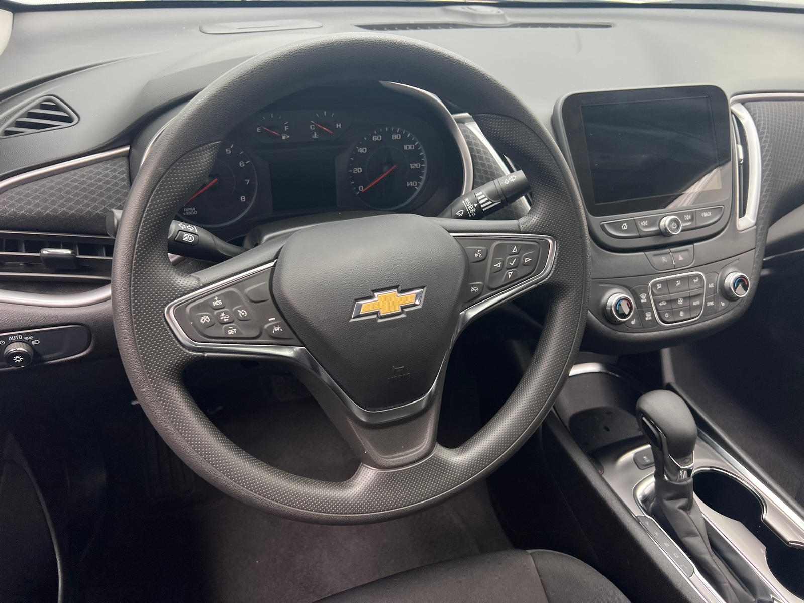 Thumbnail: 2024 Chevrolet Malibu - 5