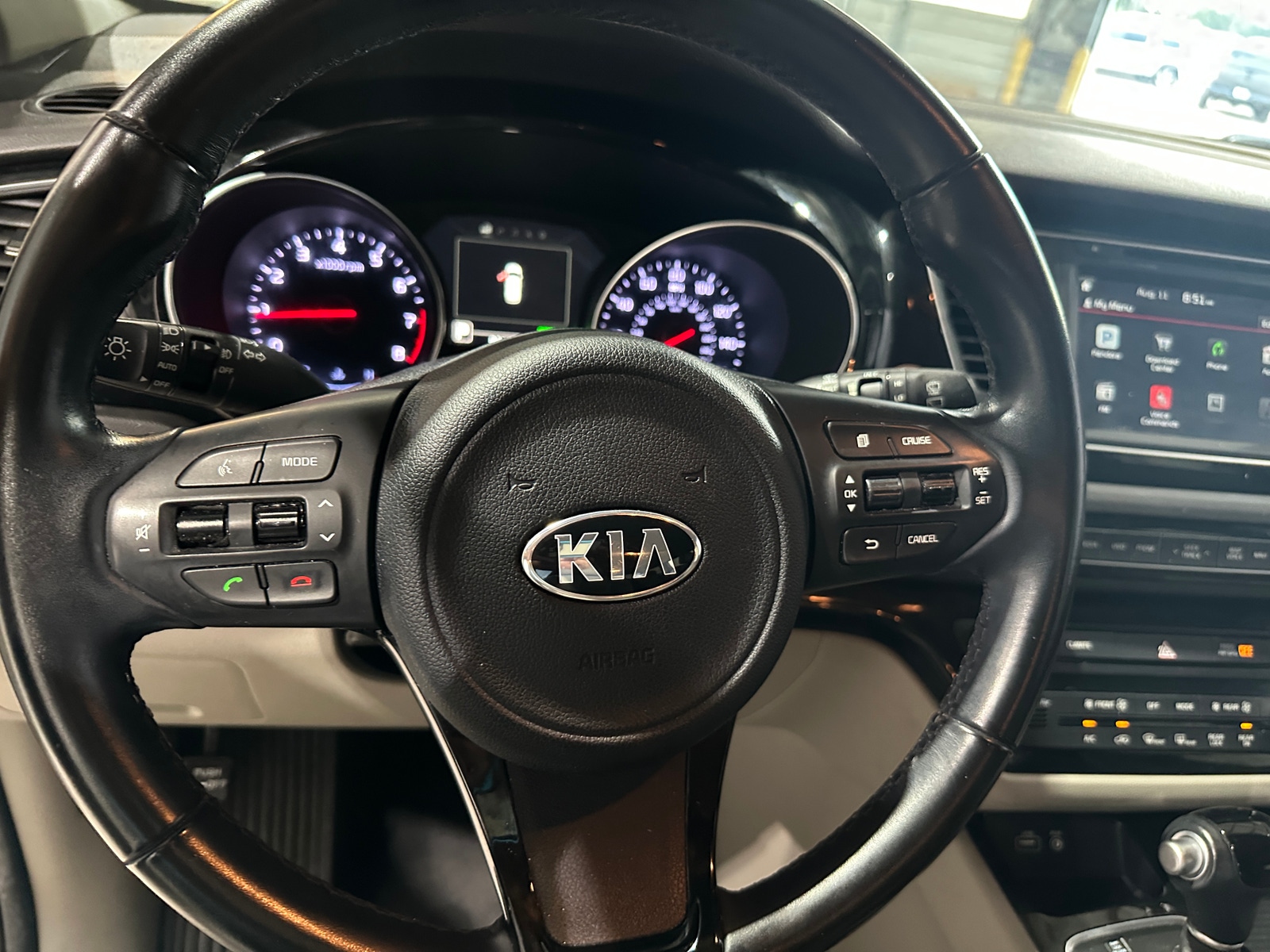 Thumbnail: 2015 Kia Sedona - 4