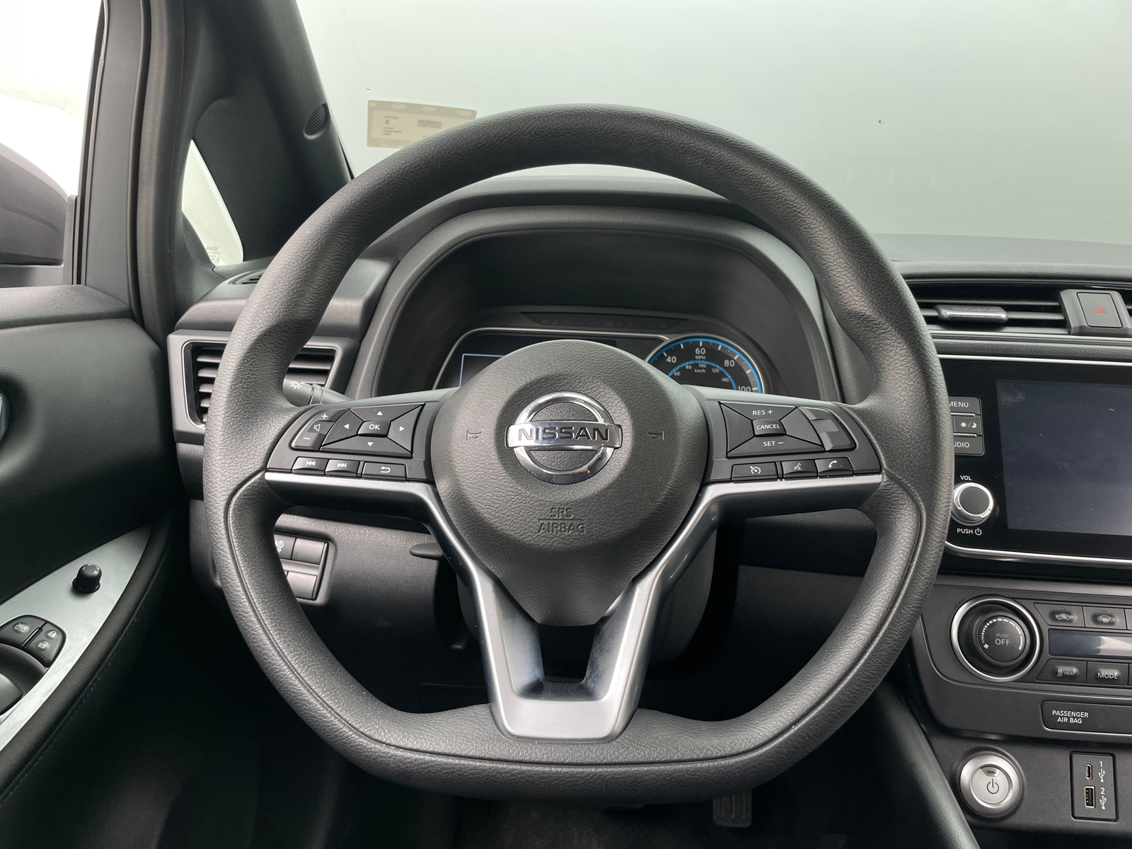 Thumbnail: 2022 Nissan Leaf - 5