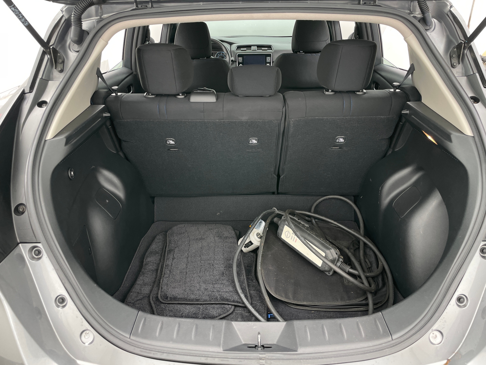 Thumbnail: 2022 Nissan Leaf - 7