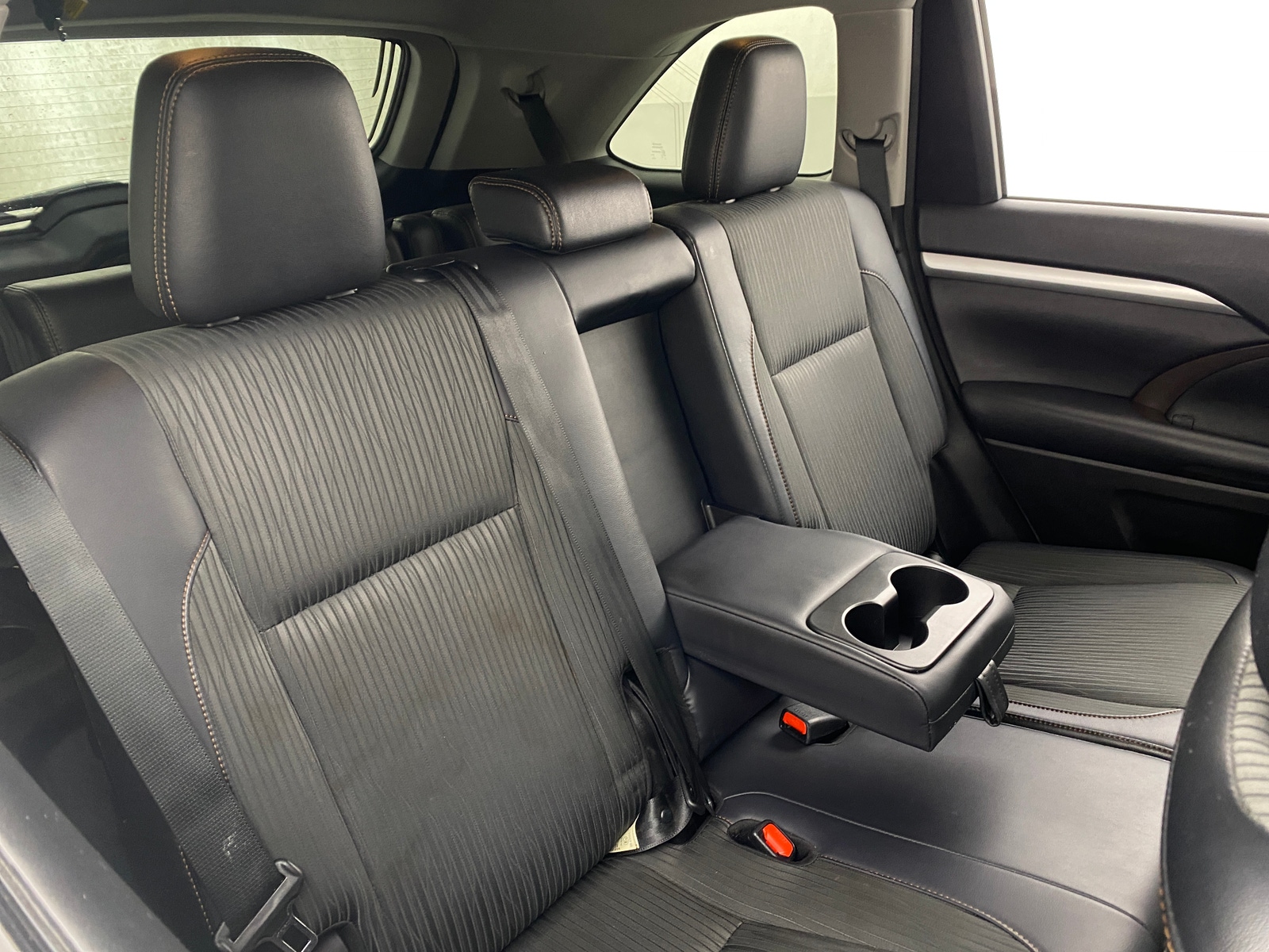 Thumbnail: 2017 Toyota Highlander - 5