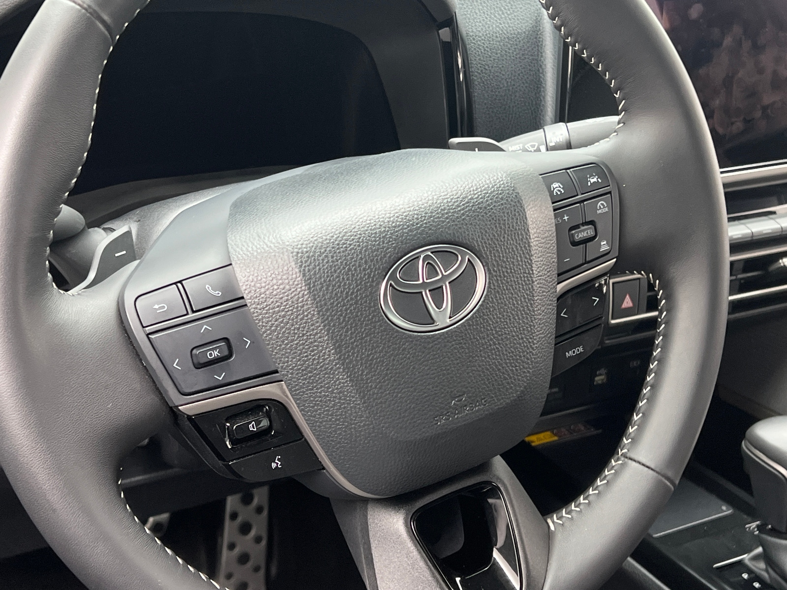 Thumbnail: 2025 Toyota Camry - 4